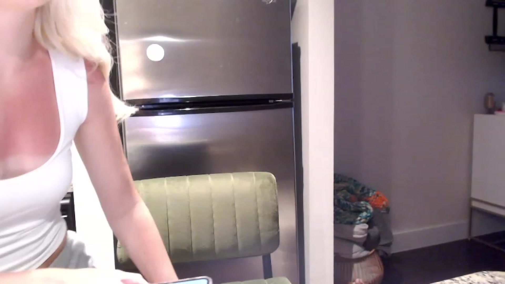 Gallery image thumbnail from Officialelsa's myfreecams stream on, 08/12/2023, 23:46 image 20 of 20