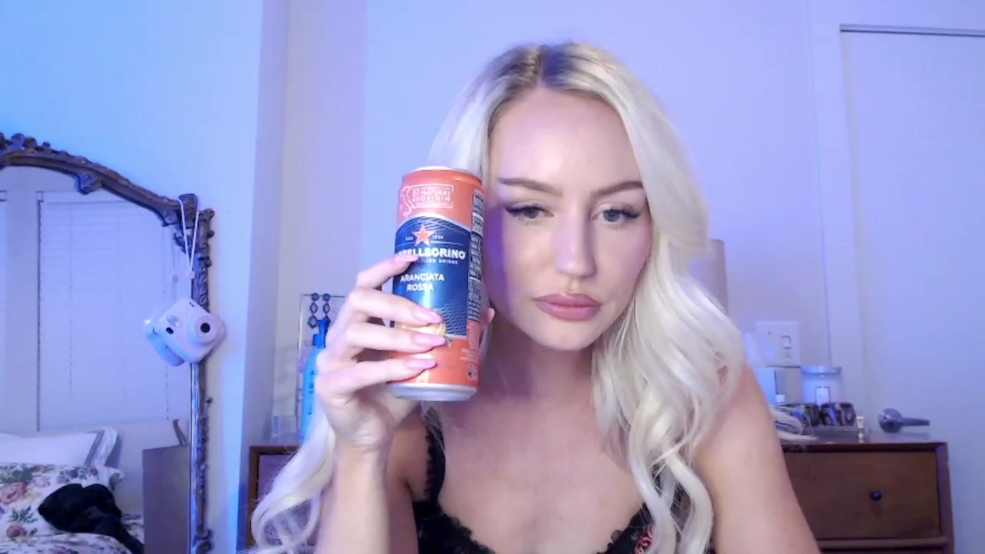 Gallery image thumbnail from Officialelsa's myfreecams stream on, 09/27/2023, 02:24 image 9 of 20