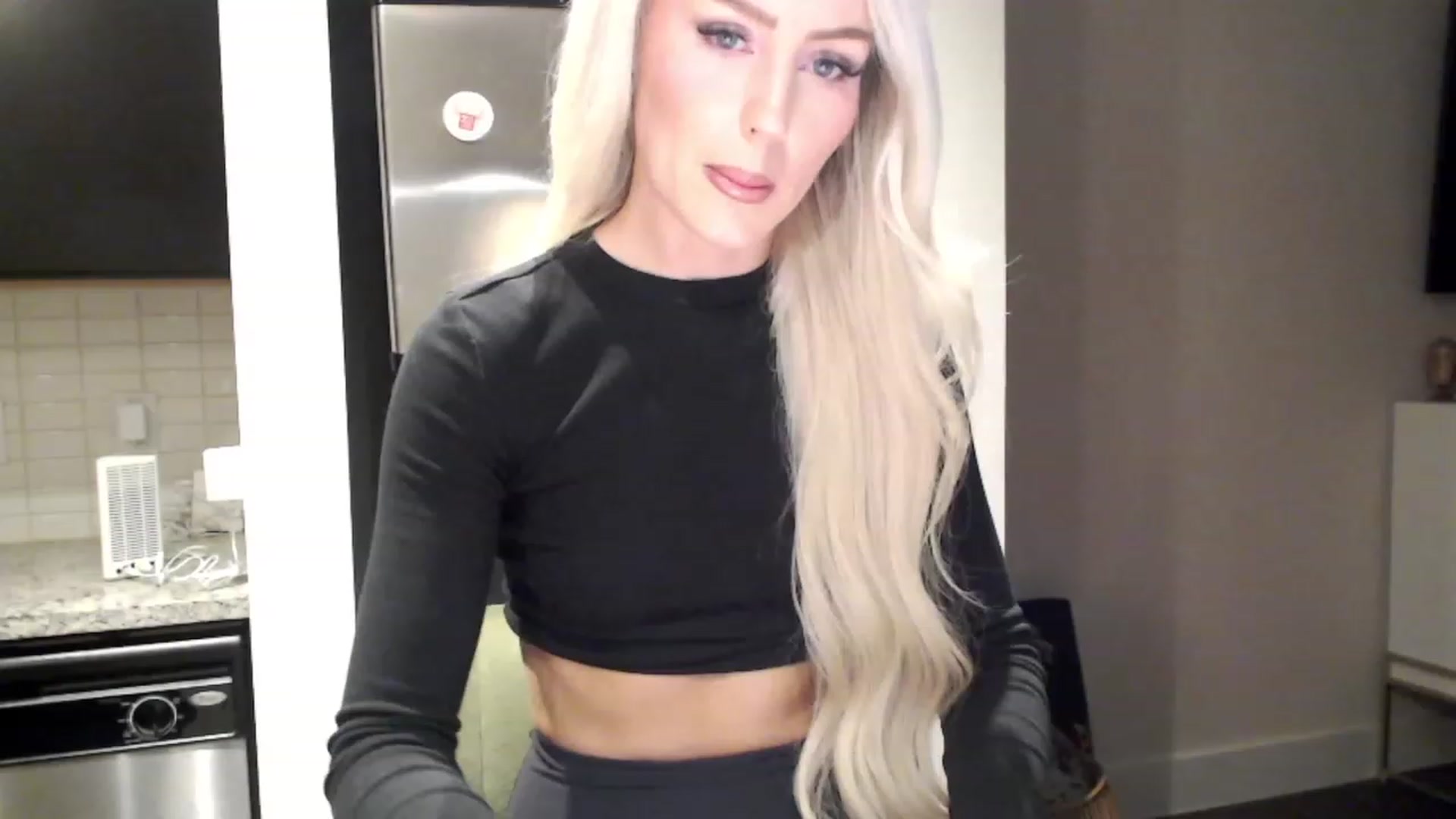 Gallery image thumbnail from Officialelsa's myfreecams stream on, 12/09/2023, 24:16 image 2 of 20