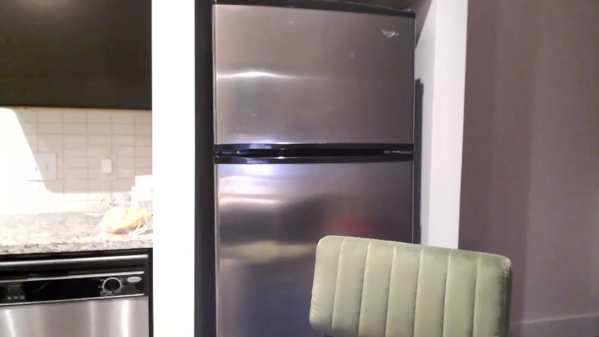 Gallery image thumbnail from Officialelsa's myfreecams stream on, 04/07/2024, 01:04 image 16 of 20