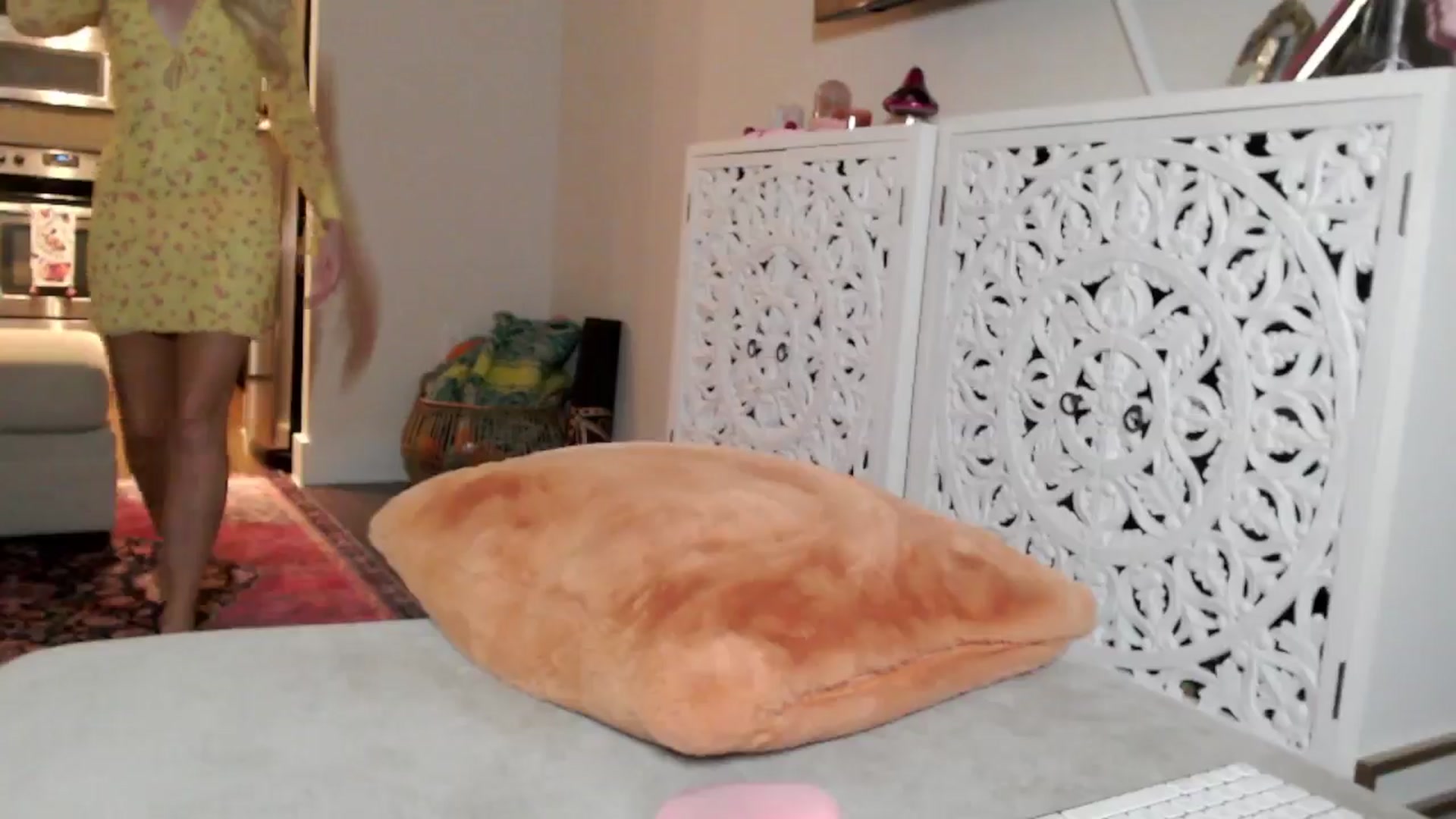 Gallery image thumbnail from Officialelsa's myfreecams stream on, 05/25/2024, 06:21 image 5 of 20