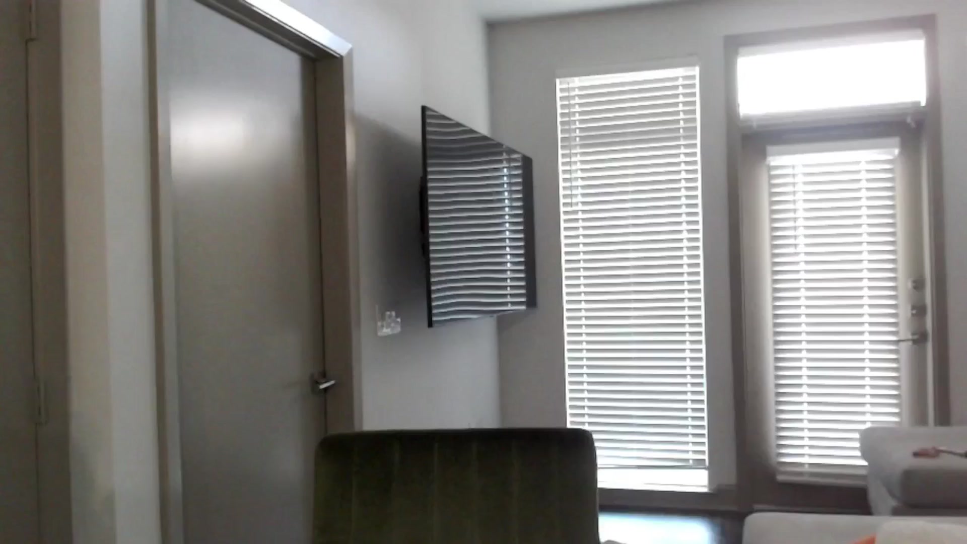 Gallery image thumbnail from Officialelsa's myfreecams stream on, 10/23/2024, 19:55 image 19 of 20
