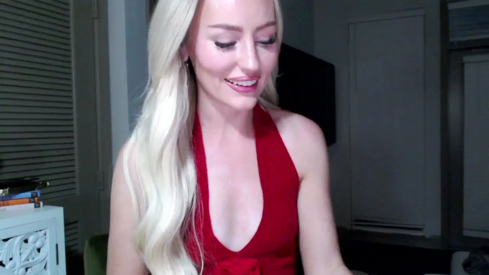 Gallery image thumbnail from Officialelsa's myfreecams stream on, 10/29/2024, 02:39 image 13 of 20
