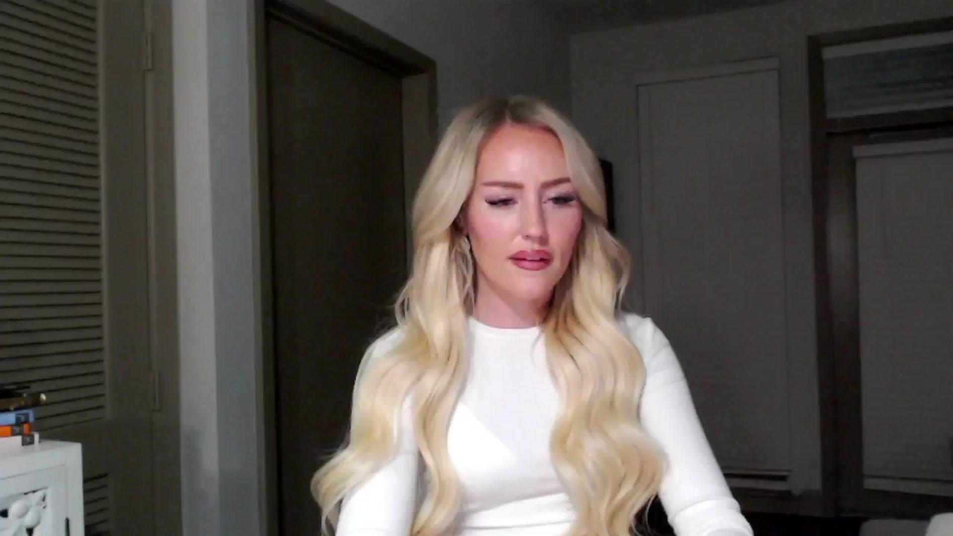 Gallery image thumbnail from Officialelsa's myfreecams stream on, 11/09/2024, 05:27 image 20 of 20
