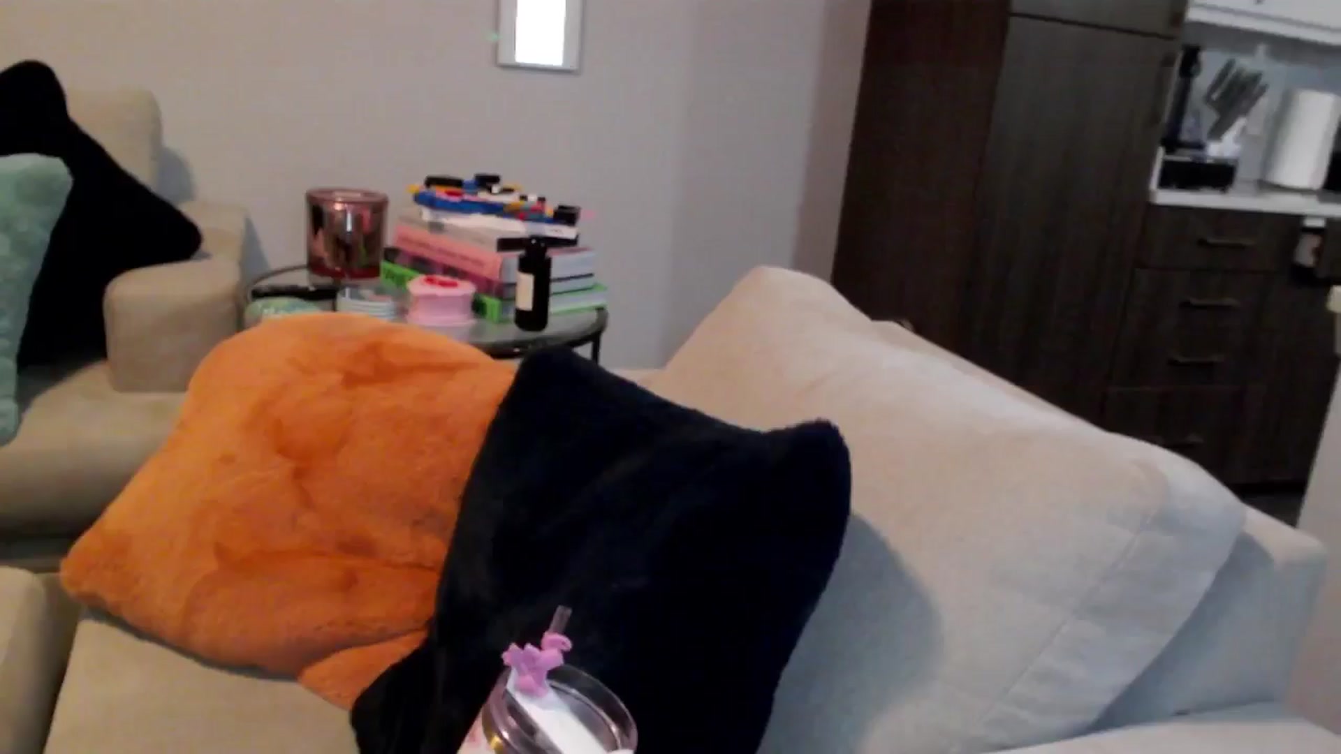 Gallery image thumbnail from Officialelsa's myfreecams stream on, 01/02/2025, 23:45 image 13 of 20
