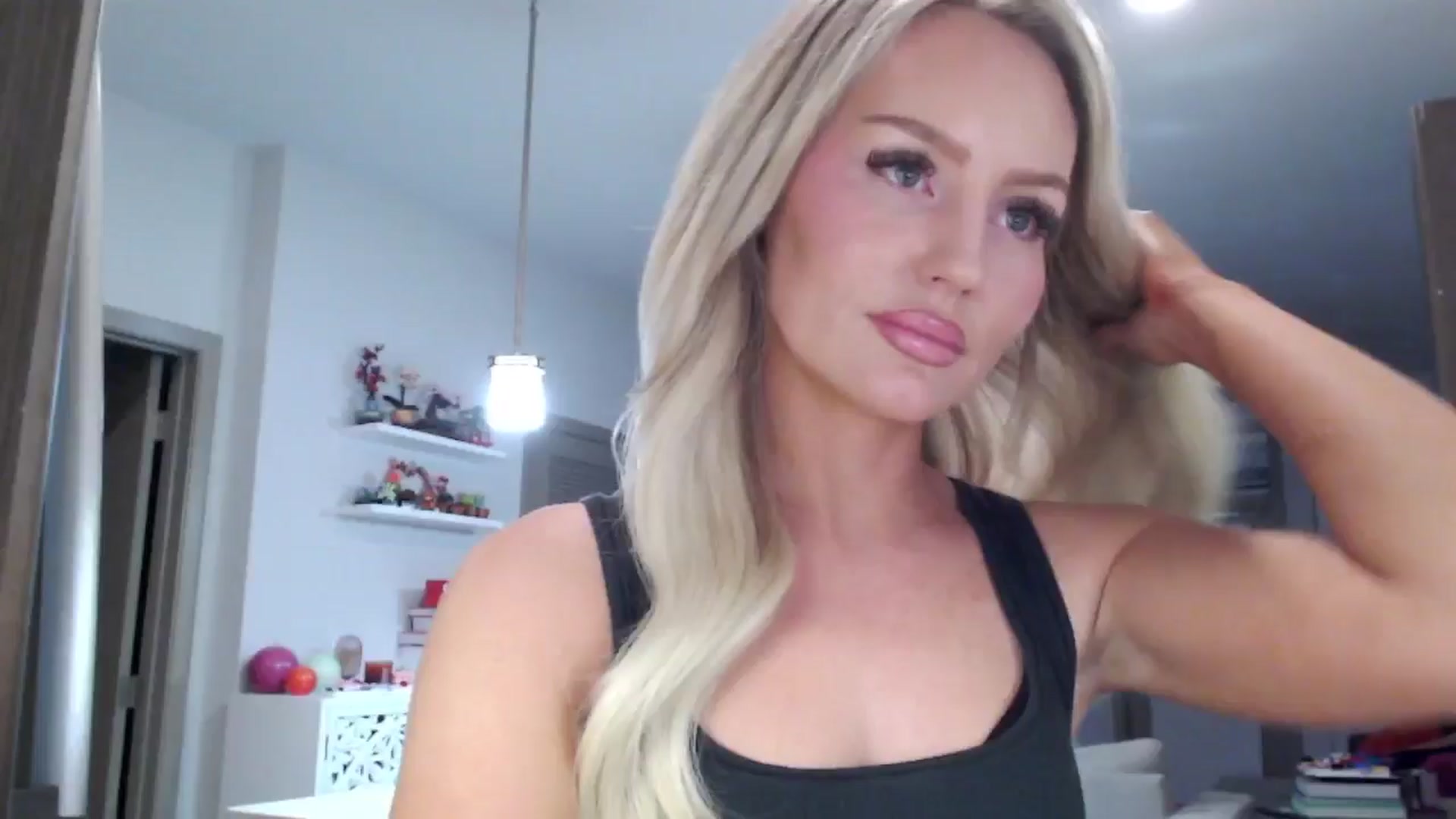 Gallery image thumbnail from Officialelsa's myfreecams stream on, 01/31/2025, 06:13 image 19 of 20
