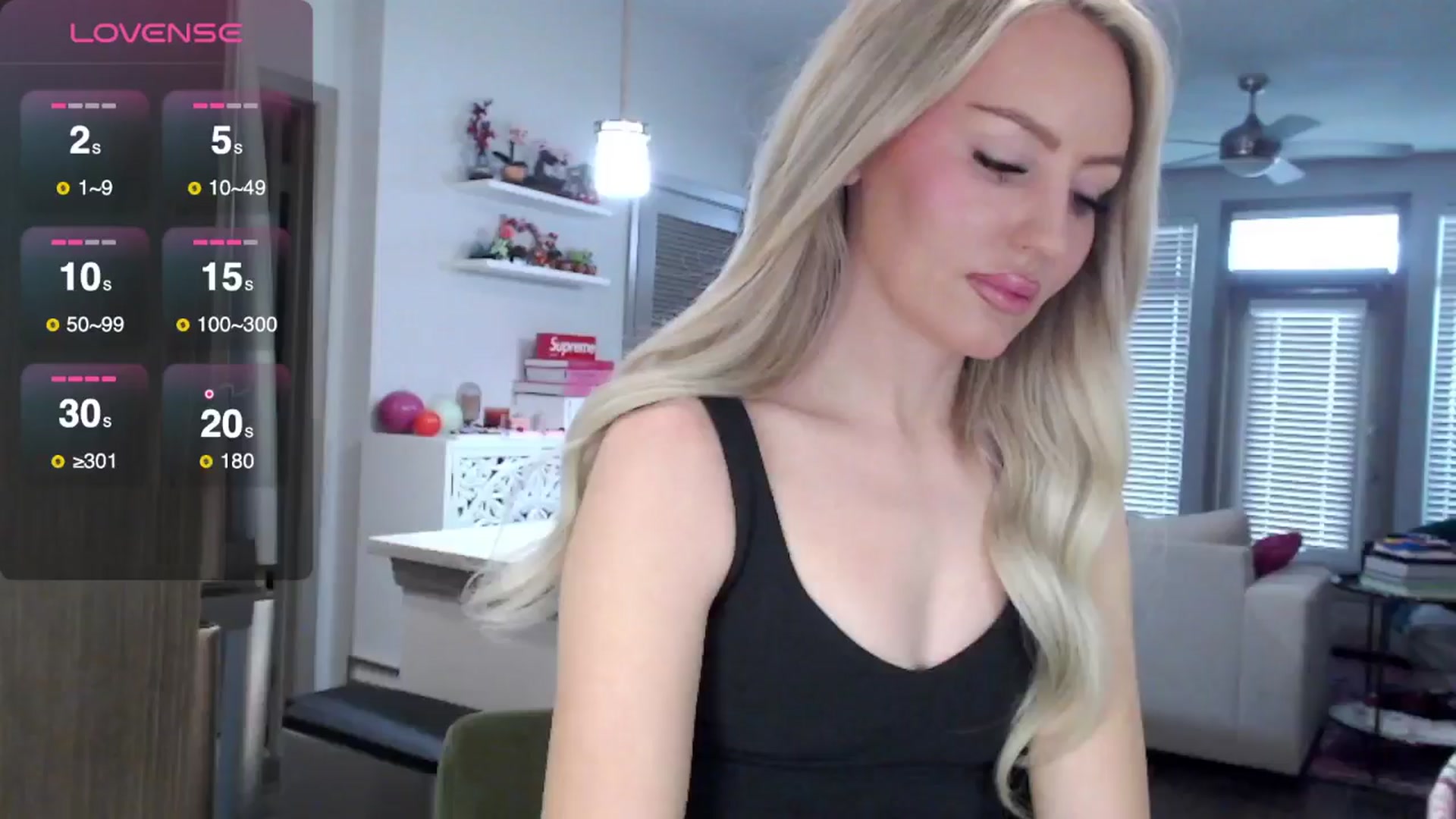 Gallery image thumbnail from Officialelsa's myfreecams stream on, 02/09/2025, 21:51 image 6 of 20