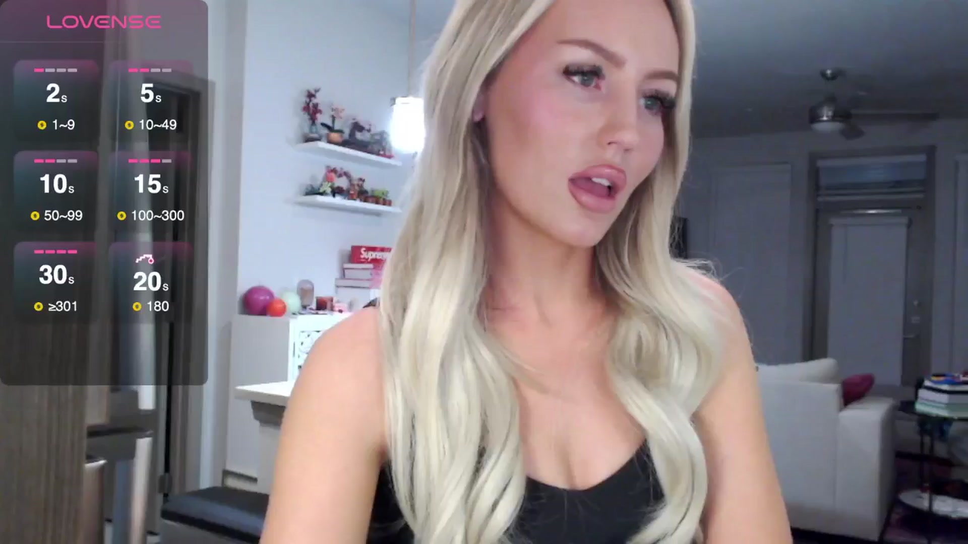 Gallery image thumbnail from Officialelsa's myfreecams stream on, 02/11/2025, 05:59 image 9 of 20
