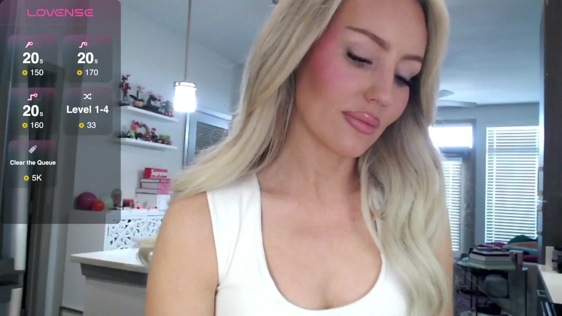 Gallery image thumbnail from Officialelsa's myfreecams stream on, 03/12/2025, 20:55 image 4 of 20