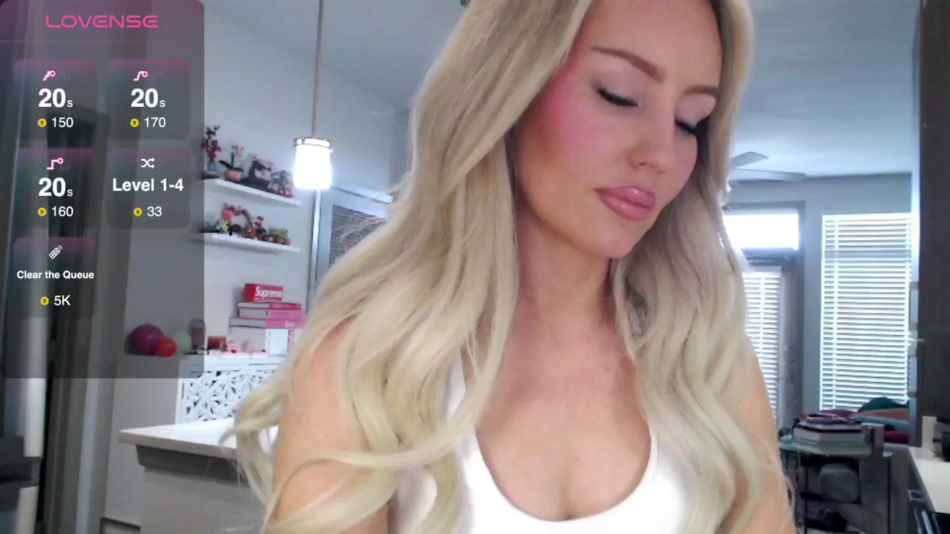 Gallery image thumbnail from Officialelsa's myfreecams stream on, 03/12/2025, 20:55 image 2 of 20