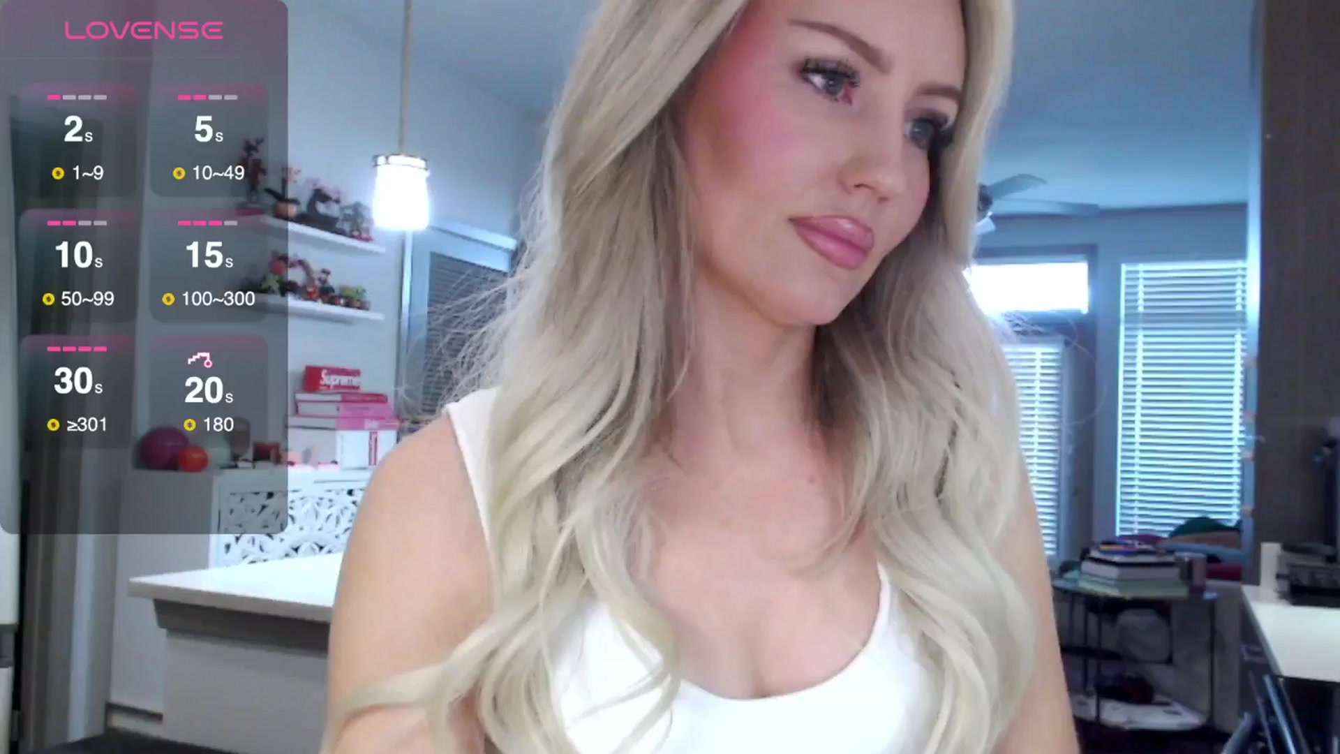 Gallery image thumbnail from Officialelsa's myfreecams stream on, 03/12/2025, 21:53 image 20 of 20