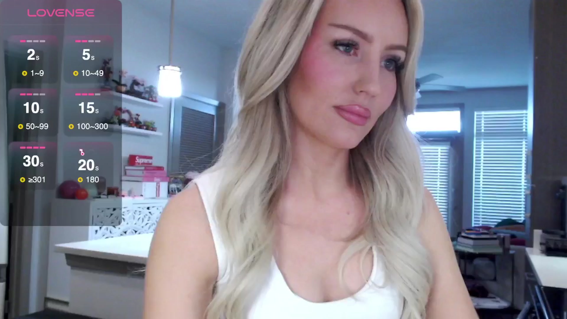 Gallery image thumbnail from Officialelsa's myfreecams stream on, 03/12/2025, 22:58 image 2 of 20