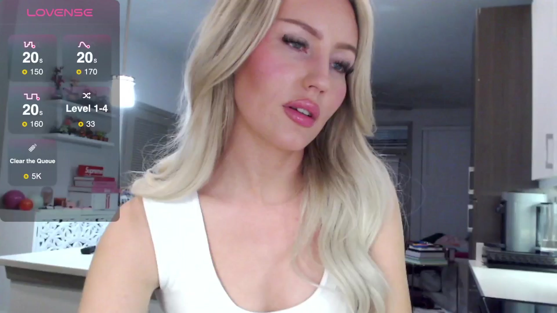 Gallery image thumbnail from Officialelsa's myfreecams stream on, 03/13/2025, 05:24 image 12 of 20