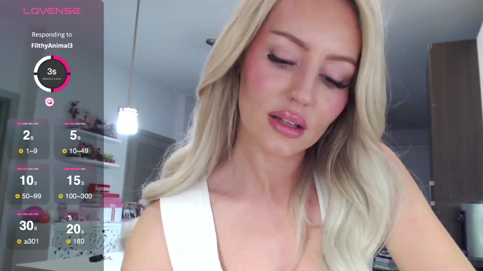 Gallery image thumbnail from Officialelsa's myfreecams stream on, 03/13/2025, 05:24 image 5 of 20