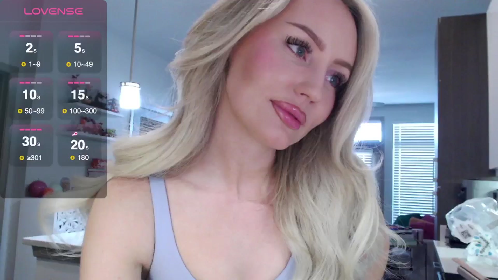 Gallery image thumbnail from Officialelsa's myfreecams stream on, 03/14/2025, 22:09 image 17 of 20