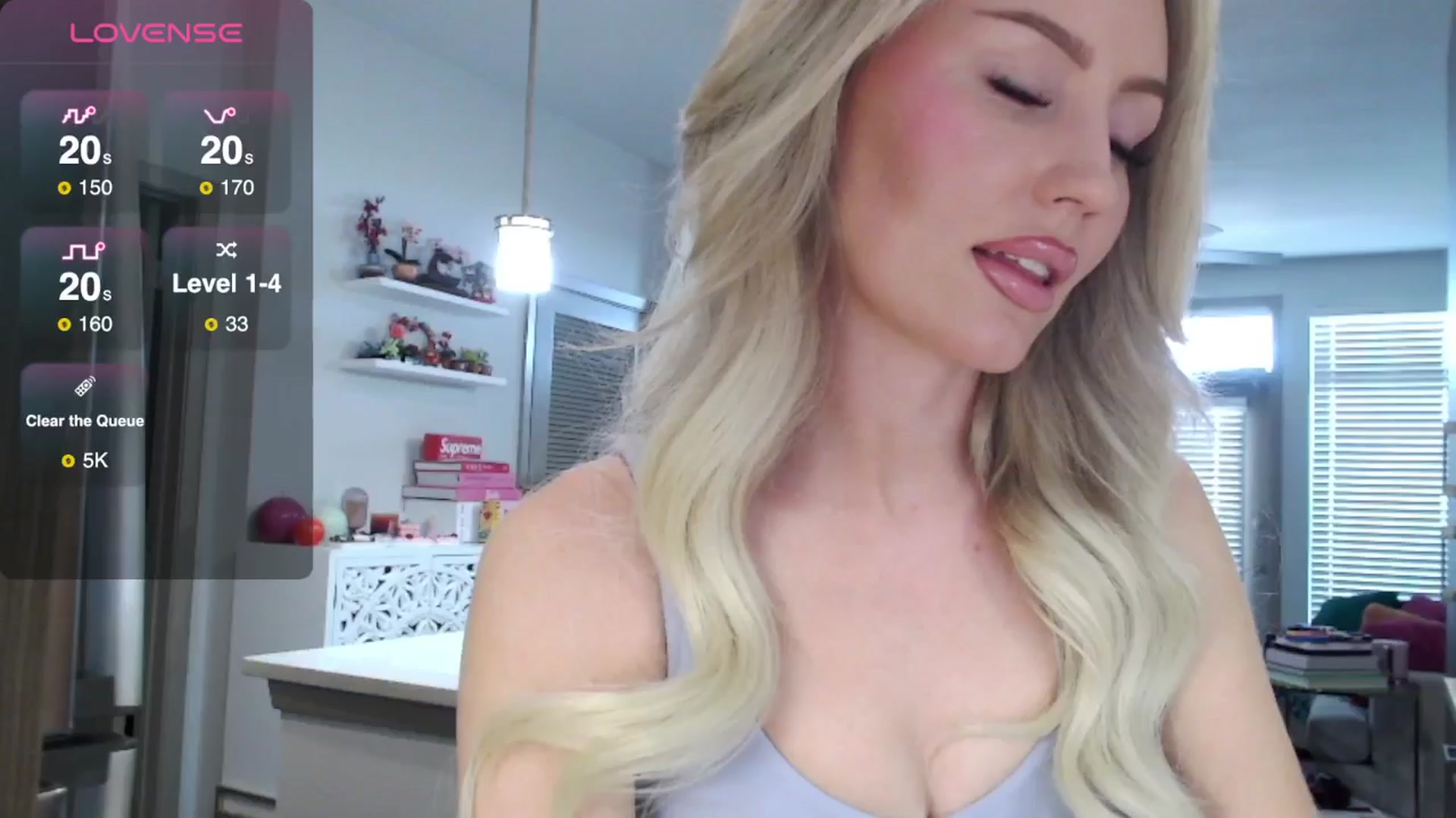 Gallery image thumbnail from Officialelsa's myfreecams stream on, 03/14/2025, 22:09 image 1 of 20