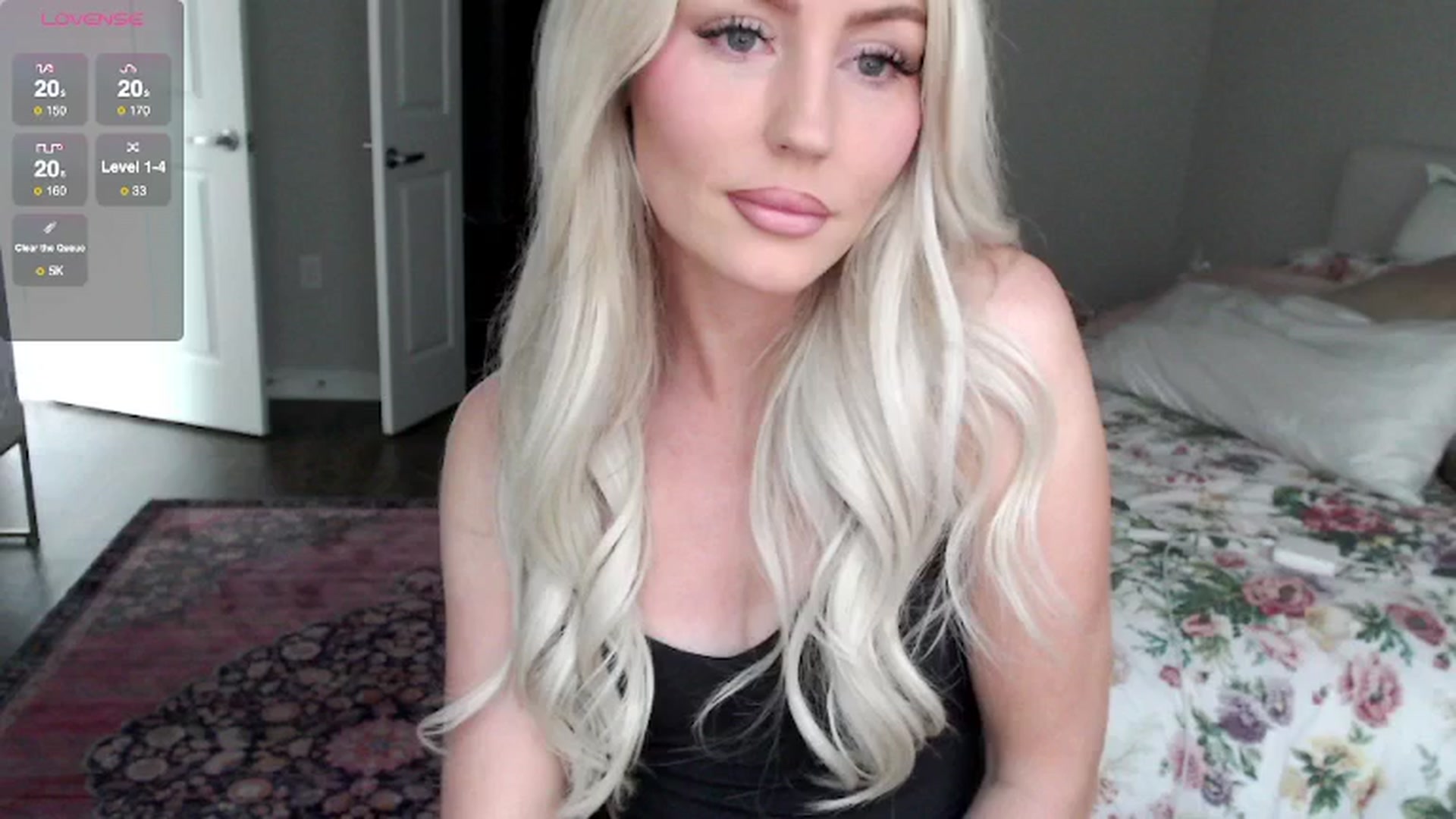 Gallery image thumbnail from Officialelsa's myfreecams stream on, 04/25/2025, 22:00 image 6 of 20