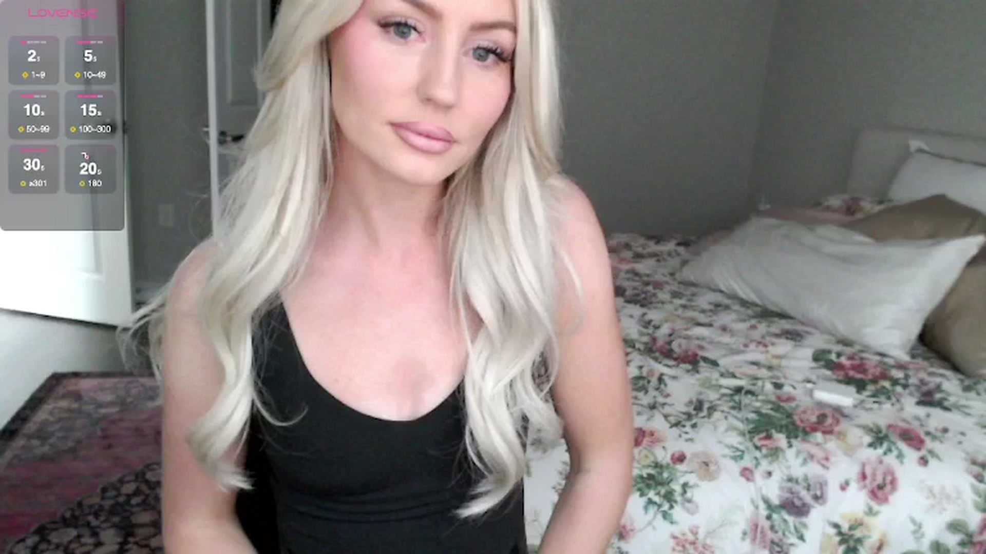 Gallery image thumbnail from Officialelsa's myfreecams stream on, 04/25/2025, 22:00 image 4 of 20