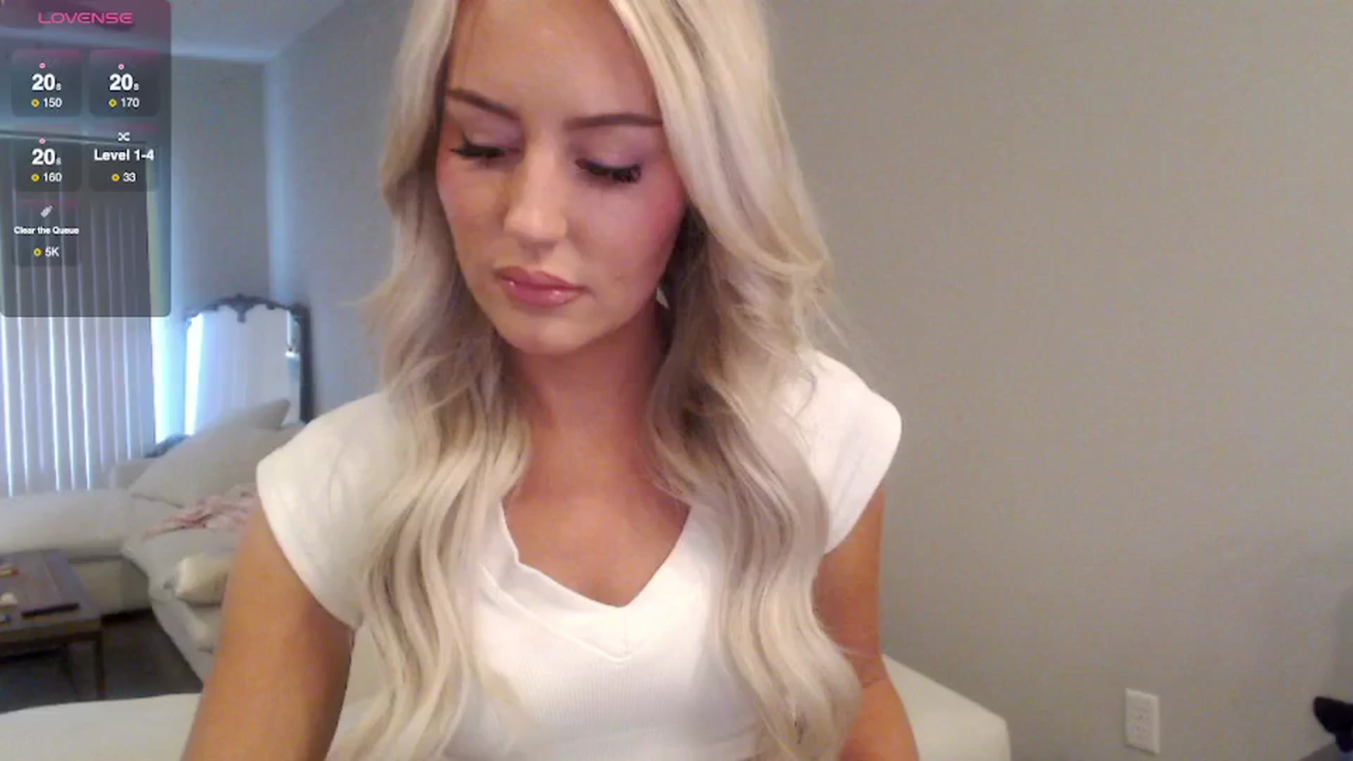 Gallery image thumbnail from Officialelsa's myfreecams stream on, 05/09/2025, 20:34 image 8 of 20