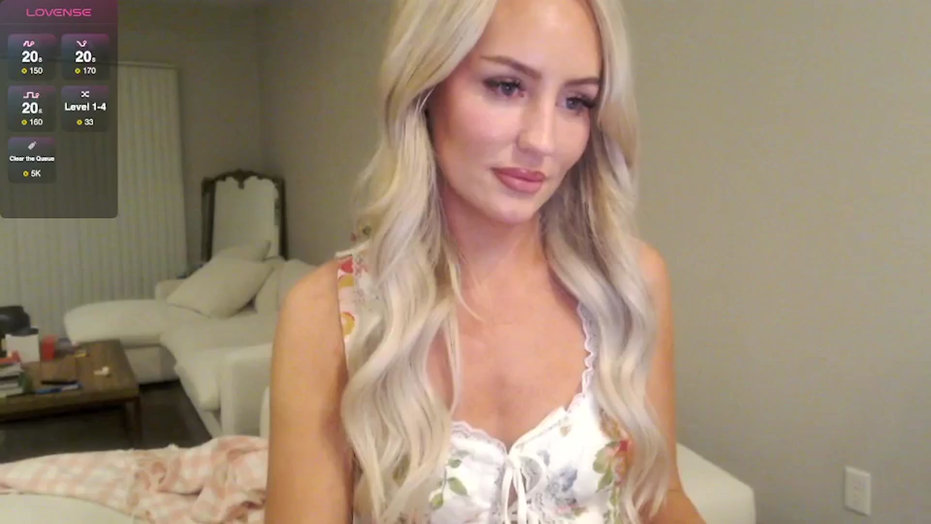 Gallery image thumbnail from Officialelsa's myfreecams stream on, 05/10/2025, 04:13 image 18 of 20
