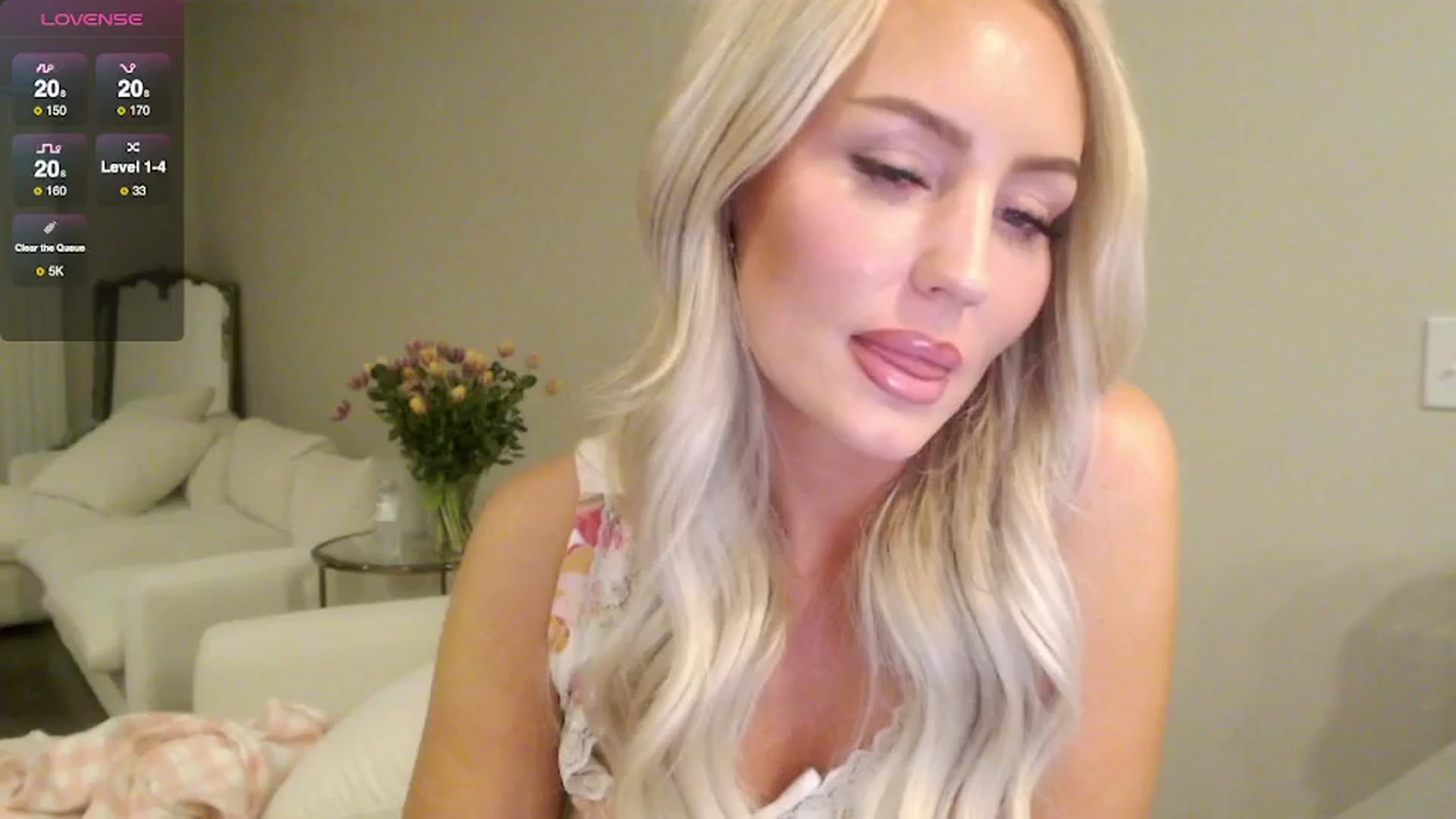 Gallery image thumbnail from Officialelsa's myfreecams stream on, 05/10/2025, 04:13 image 14 of 20