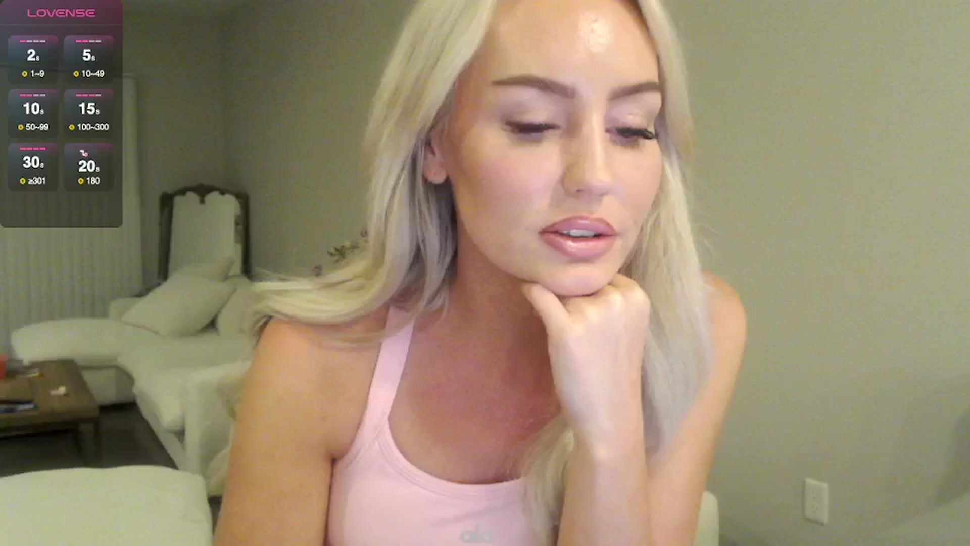 Gallery image thumbnail from Officialelsa's myfreecams stream on, 05/12/2025, 04:07 image 6 of 20