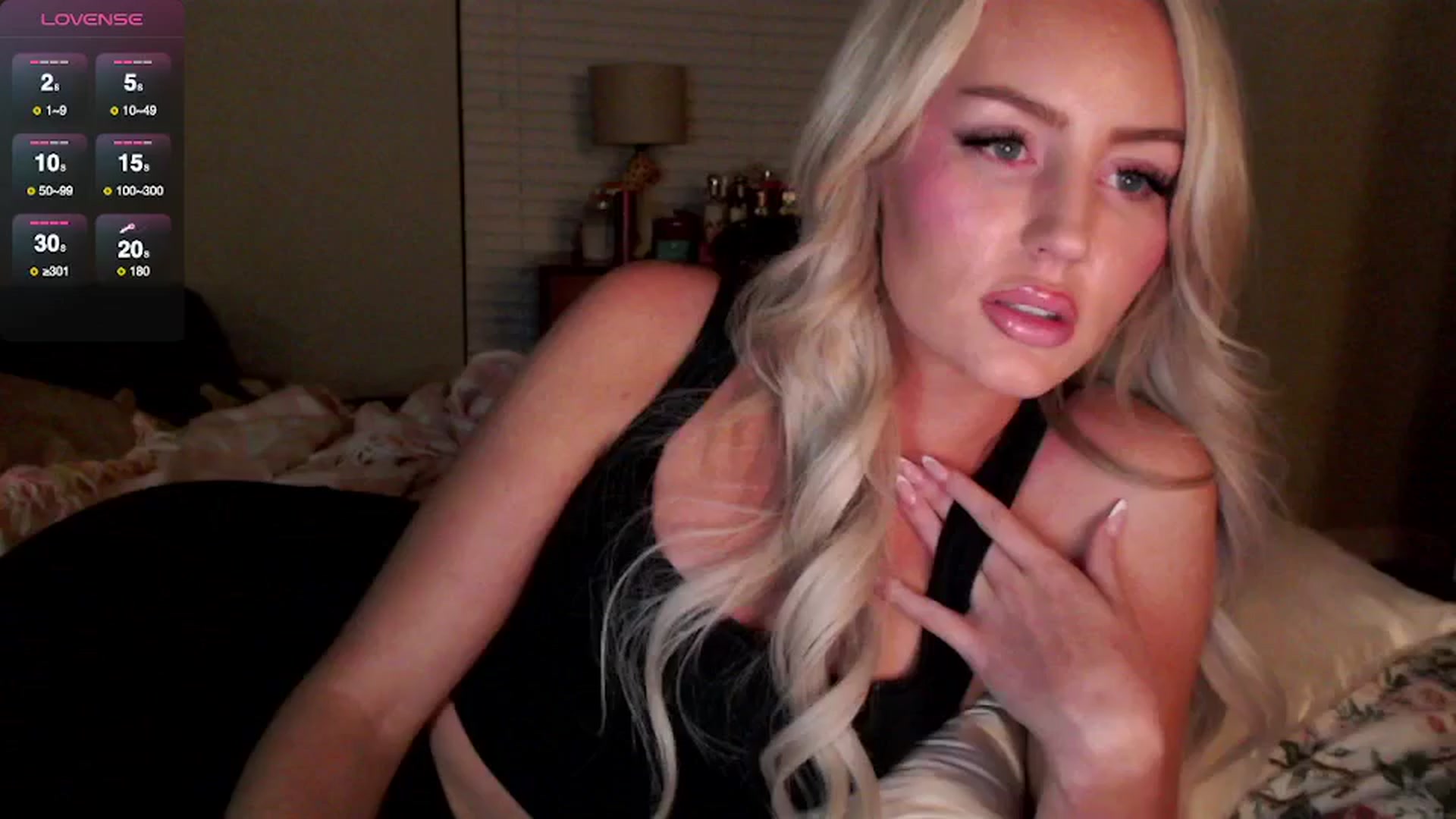 Gallery image thumbnail from Officialelsa's myfreecams stream on, 05/13/2025, 05:13 image 10 of 20