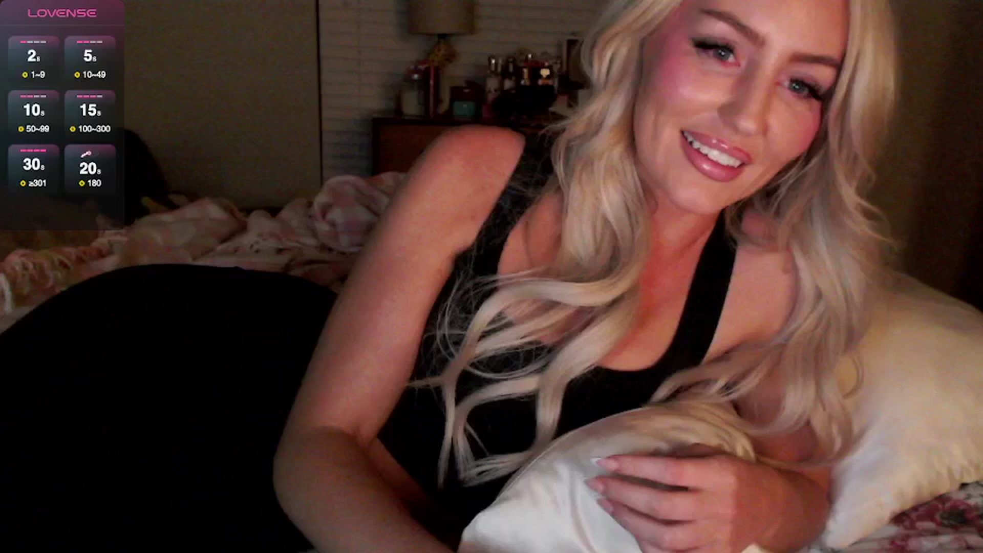 Gallery image thumbnail from Officialelsa's myfreecams stream on, 05/13/2025, 05:13 image 16 of 20