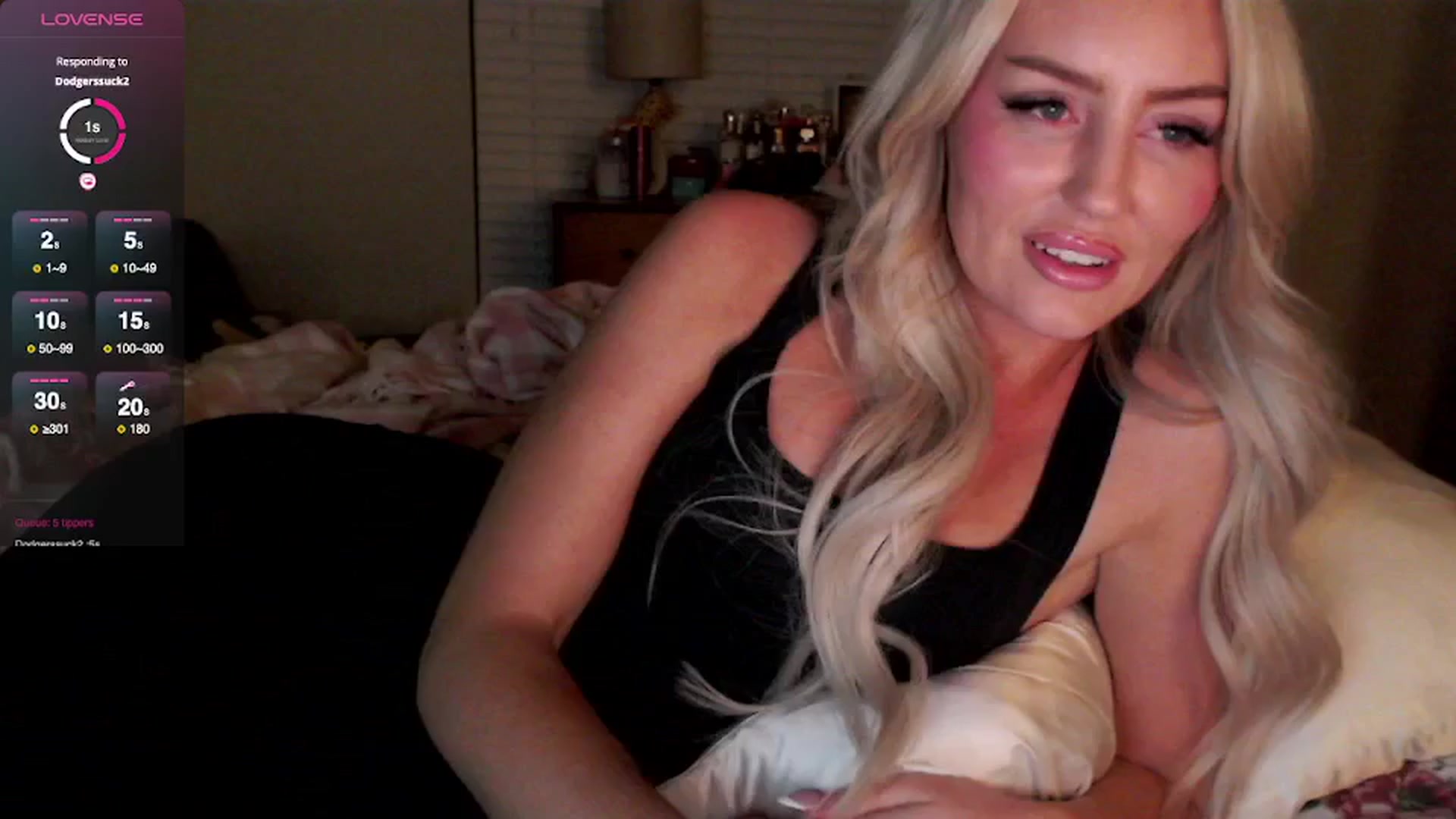 Gallery image thumbnail from Officialelsa's myfreecams stream on, 05/13/2025, 05:13 image 17 of 20