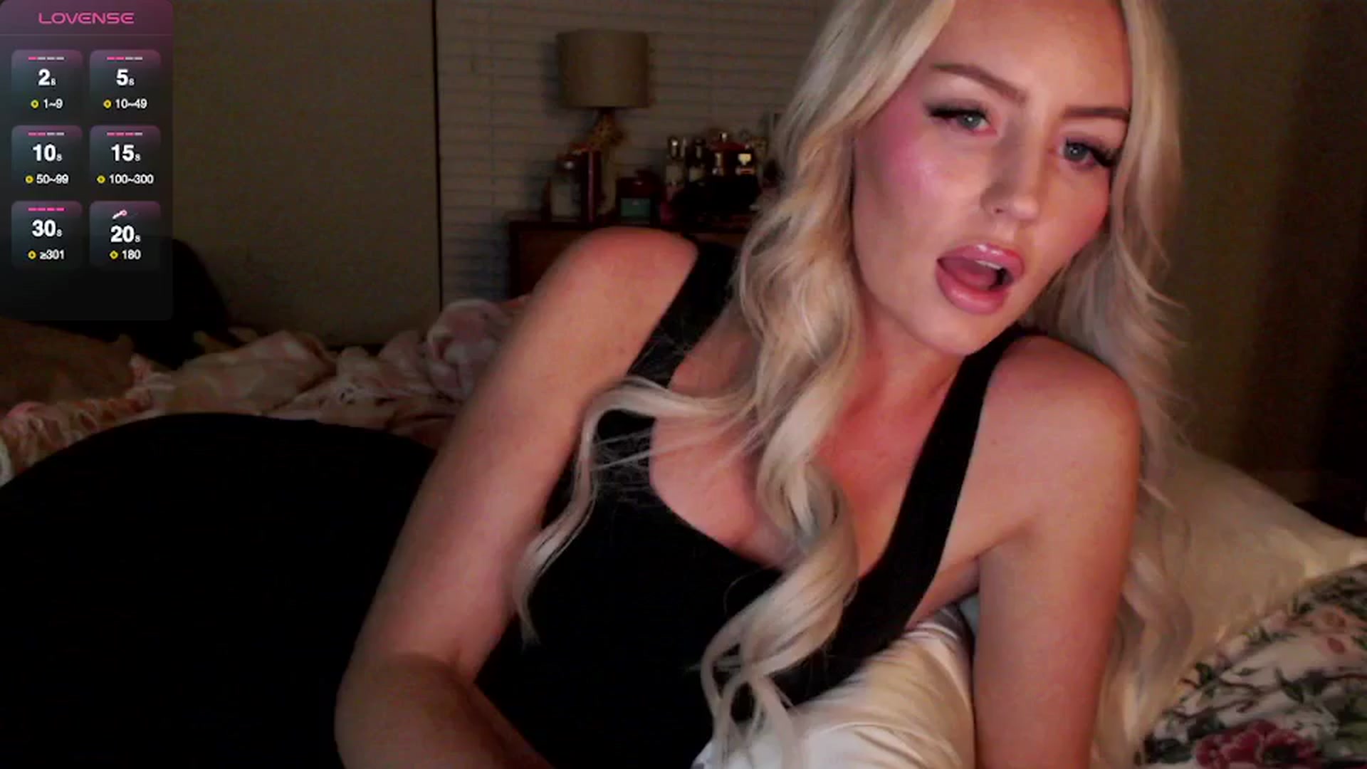 Gallery image thumbnail from Officialelsa's myfreecams stream on, 05/13/2025, 05:13 image 13 of 20