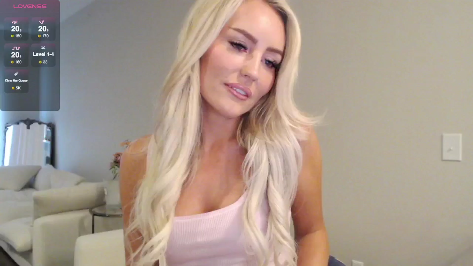 Gallery image thumbnail from Officialelsa's myfreecams stream on, 06/01/2025, 21:54 image 8 of 20