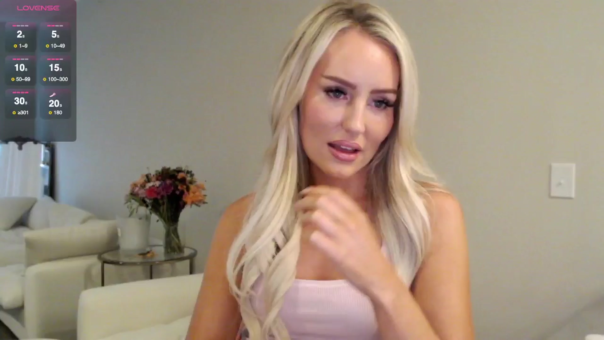 Gallery image thumbnail from Officialelsa's myfreecams stream on, 06/01/2025, 22:48 image 1 of 20