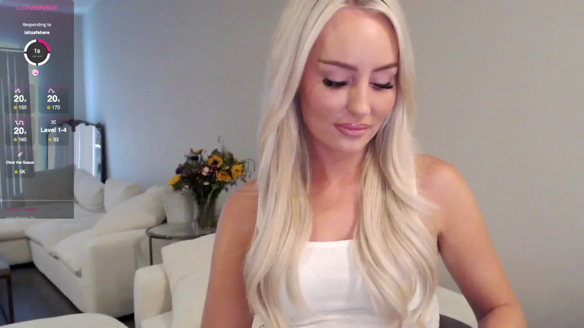 Gallery image thumbnail from Officialelsa's myfreecams stream on, 06/21/2025, 20:11 image 13 of 20
