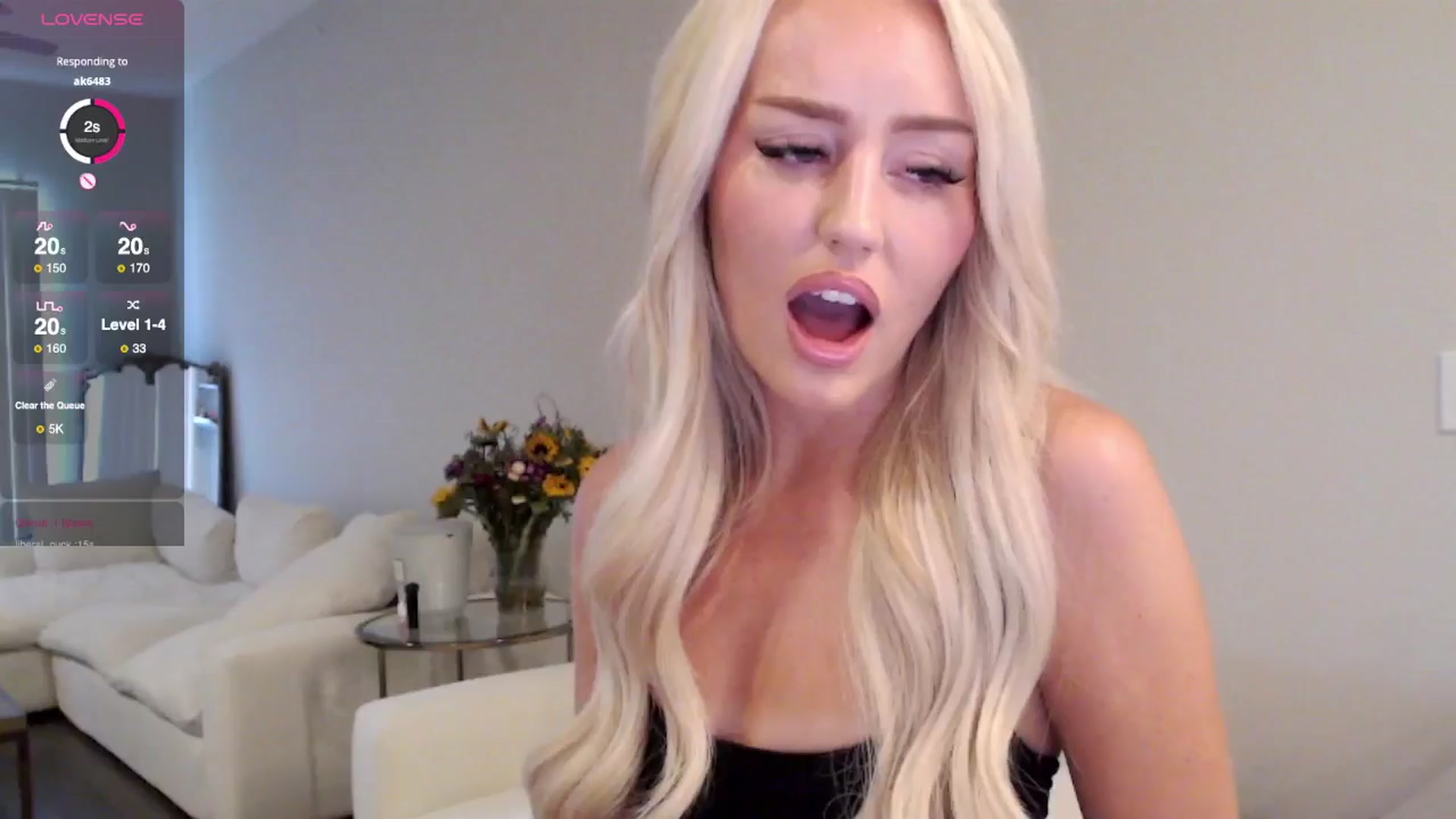 Gallery image thumbnail from Officialelsa's myfreecams stream on, 06/23/2025, 22:23 image 1 of 20