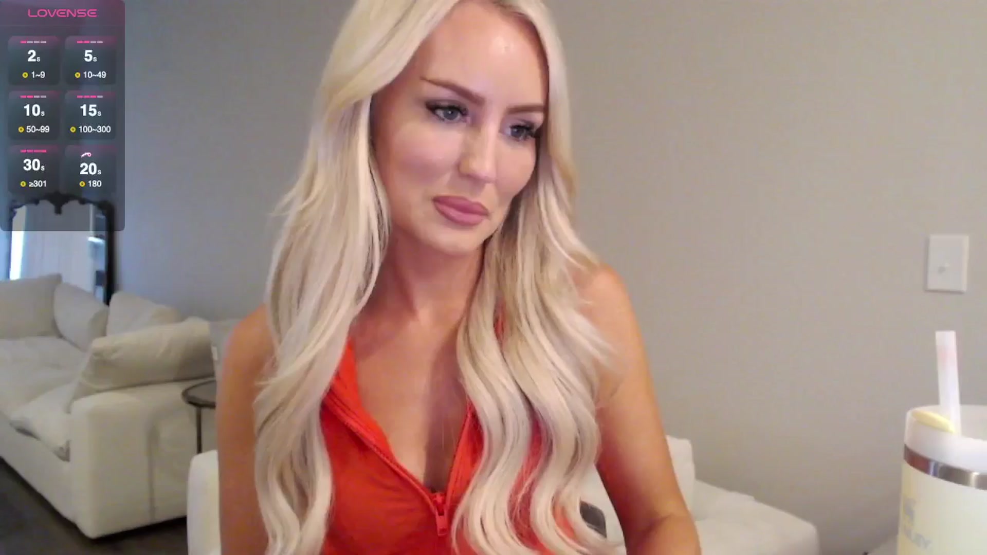 Gallery image thumbnail from Officialelsa's myfreecams stream on, 06/27/2025, 21:16 image 16 of 20