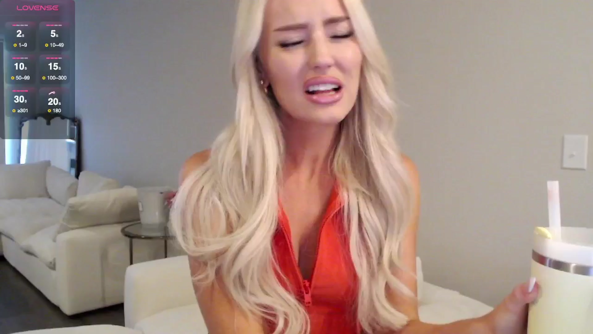 Gallery image thumbnail from Officialelsa's myfreecams stream on, 06/27/2025, 21:16 image 6 of 20