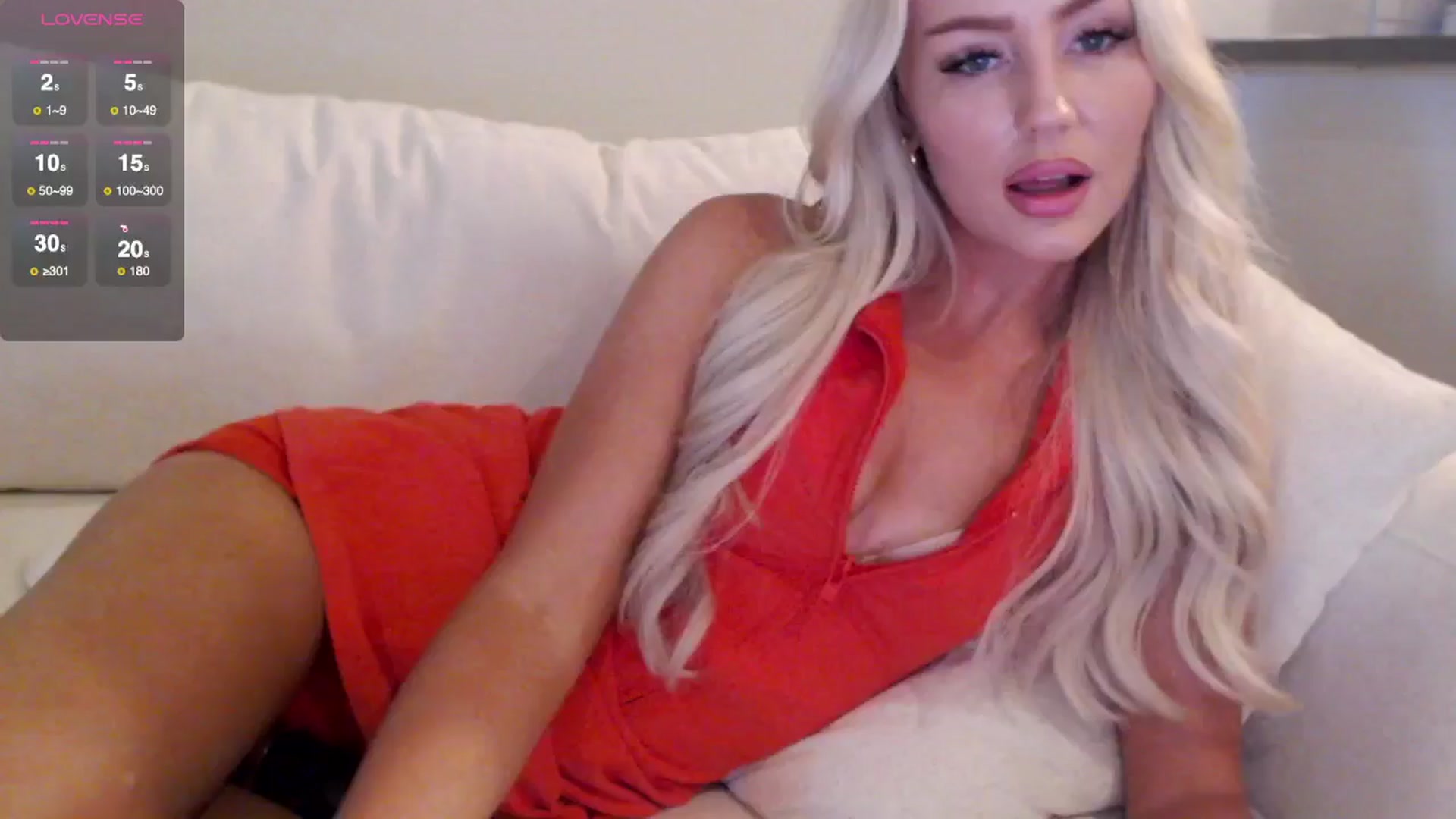 Gallery image thumbnail from Officialelsa's myfreecams stream on, 06/27/2025, 21:50 image 19 of 20