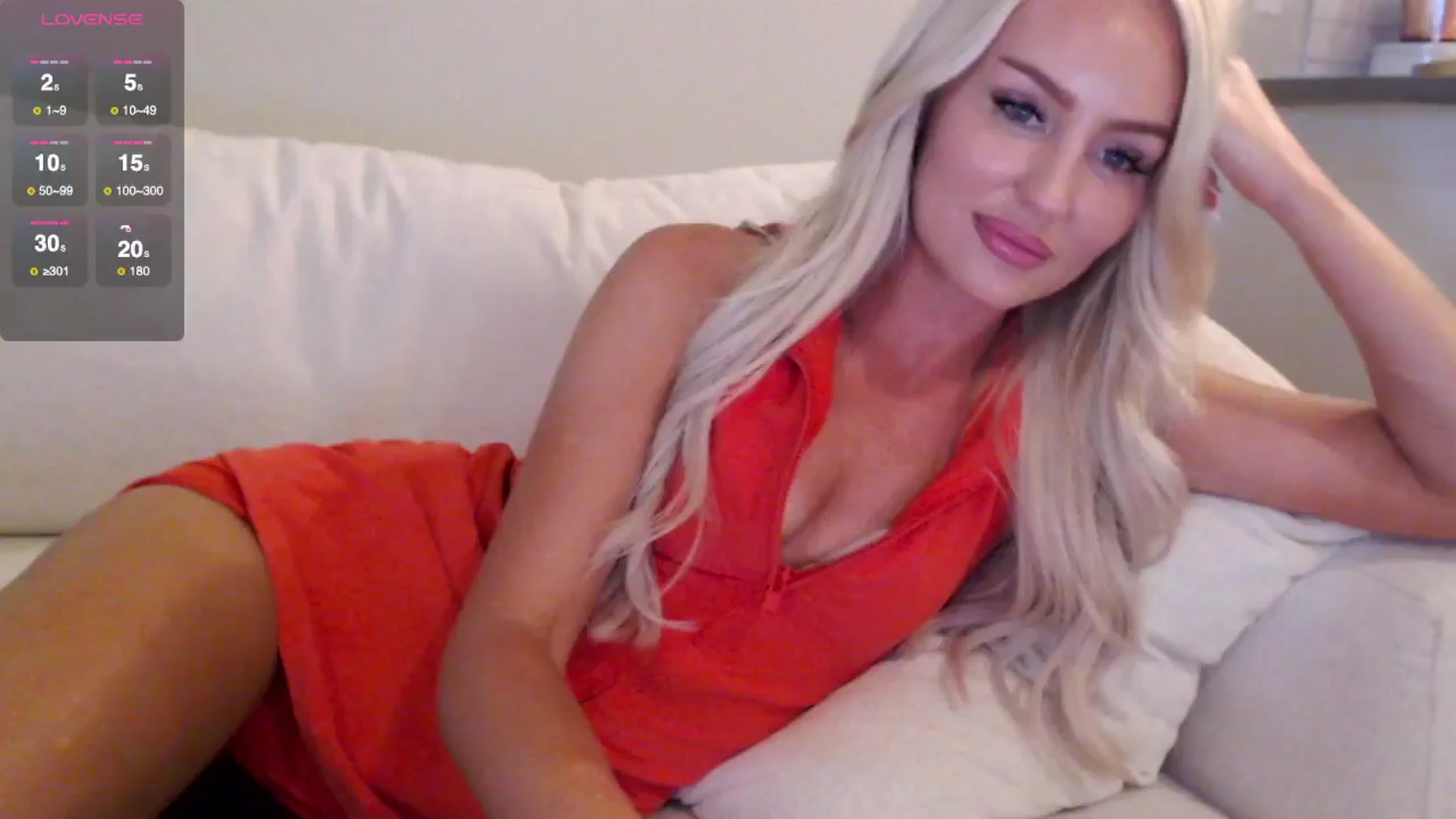 Gallery image thumbnail from Officialelsa's myfreecams stream on, 06/27/2025, 21:50 image 4 of 20