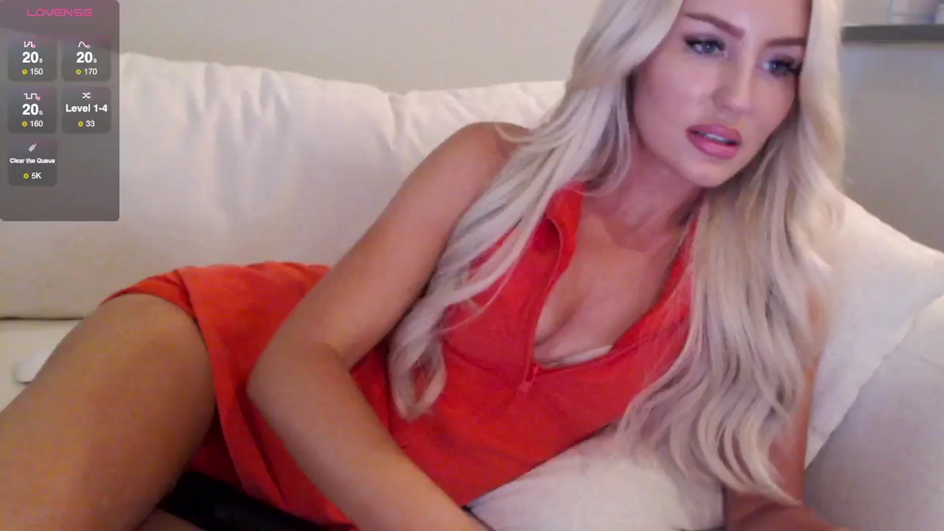 Gallery image thumbnail from Officialelsa's myfreecams stream on, 06/27/2025, 21:50 image 16 of 20