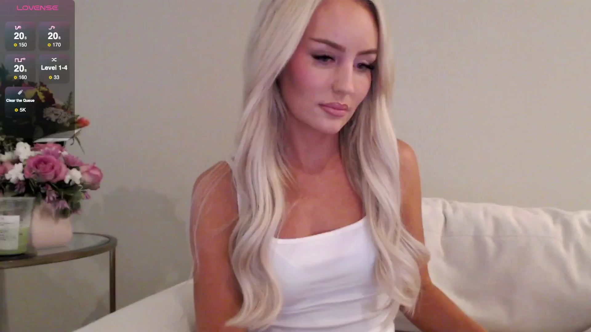 Gallery image thumbnail from Officialelsa's myfreecams stream on, 07/07/2025, 18:56 image 6 of 20