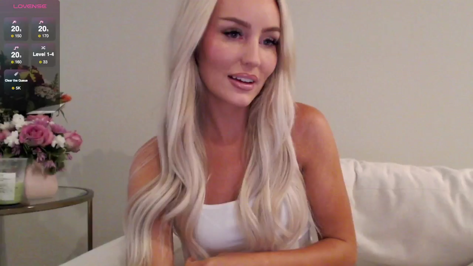 Gallery image thumbnail from Officialelsa's myfreecams stream on, 07/07/2025, 18:56 image 7 of 20