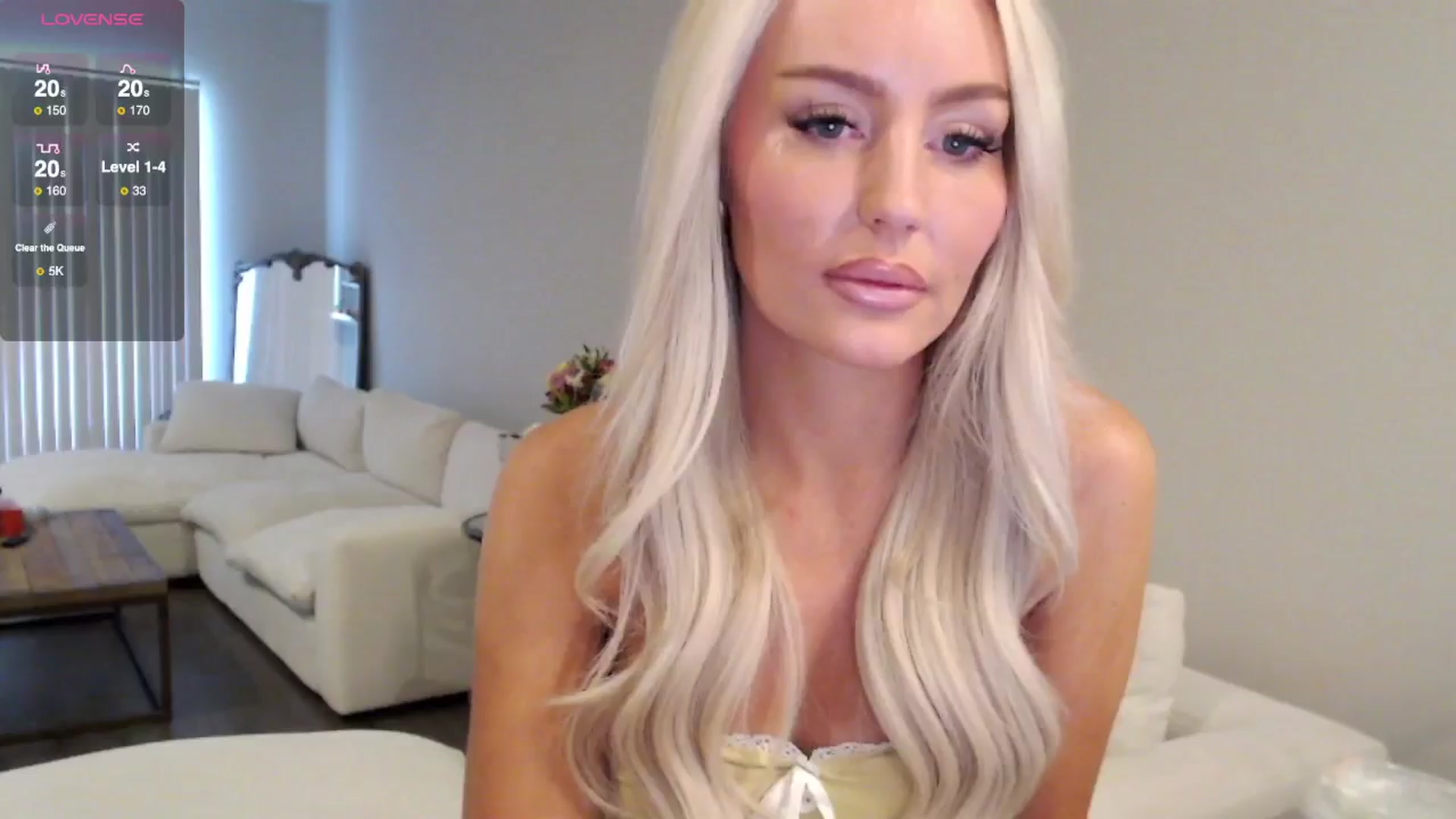 Gallery image thumbnail from Officialelsa's myfreecams stream on, 07/08/2025, 19:10 image 17 of 20