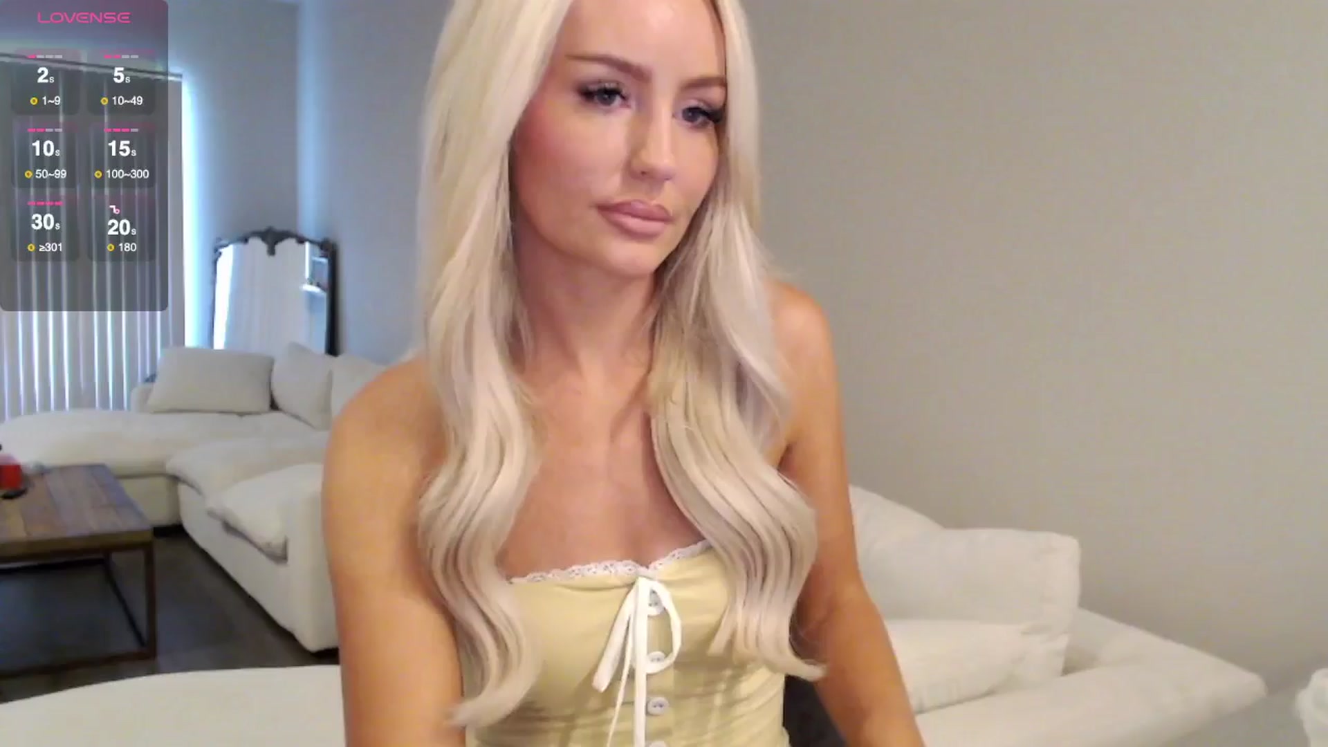 Gallery image thumbnail from Officialelsa's myfreecams stream on, 07/08/2025, 19:10 image 9 of 20