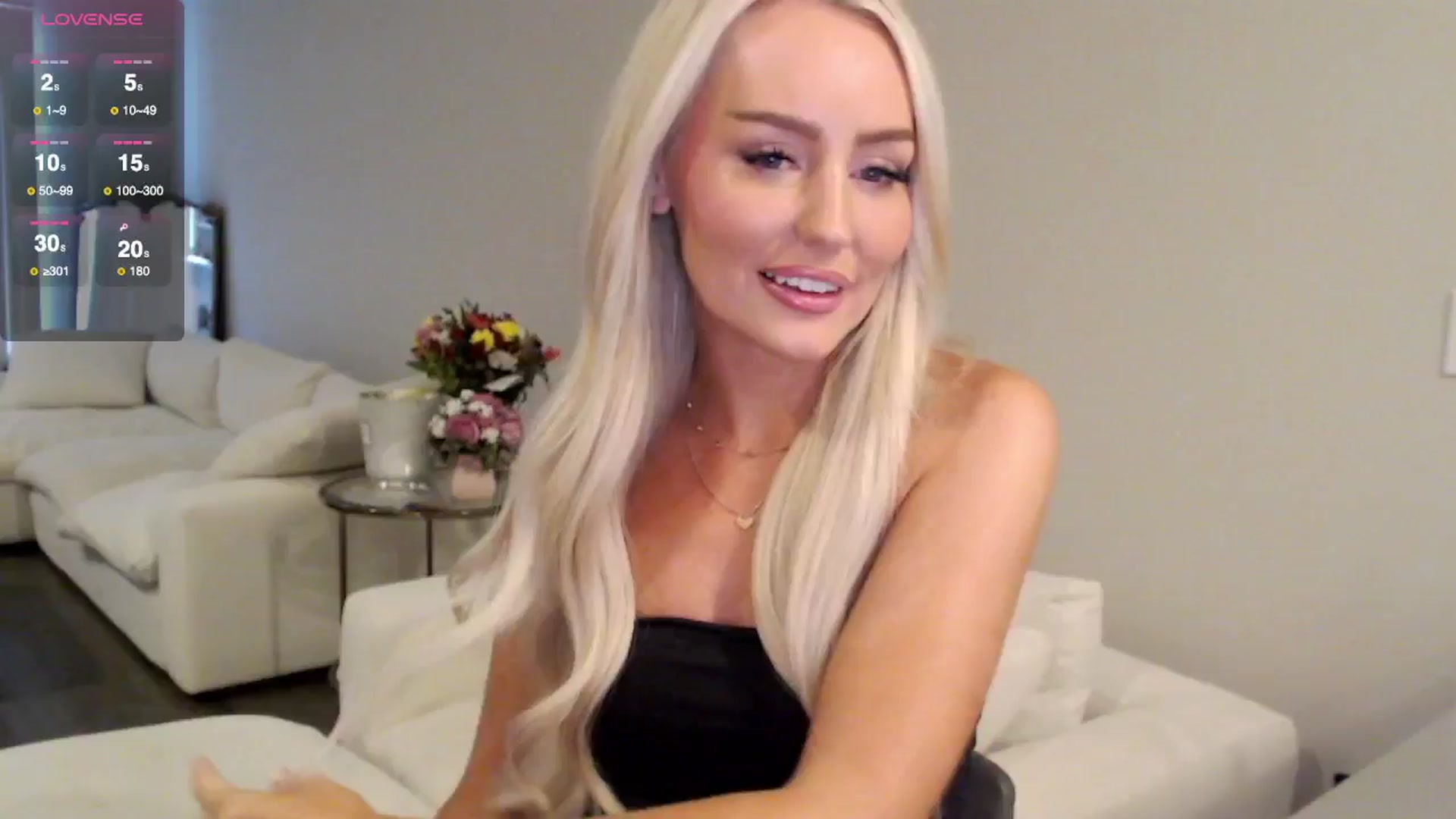 Gallery image thumbnail from Officialelsa's myfreecams stream on, 07/09/2025, 21:00 image 15 of 20