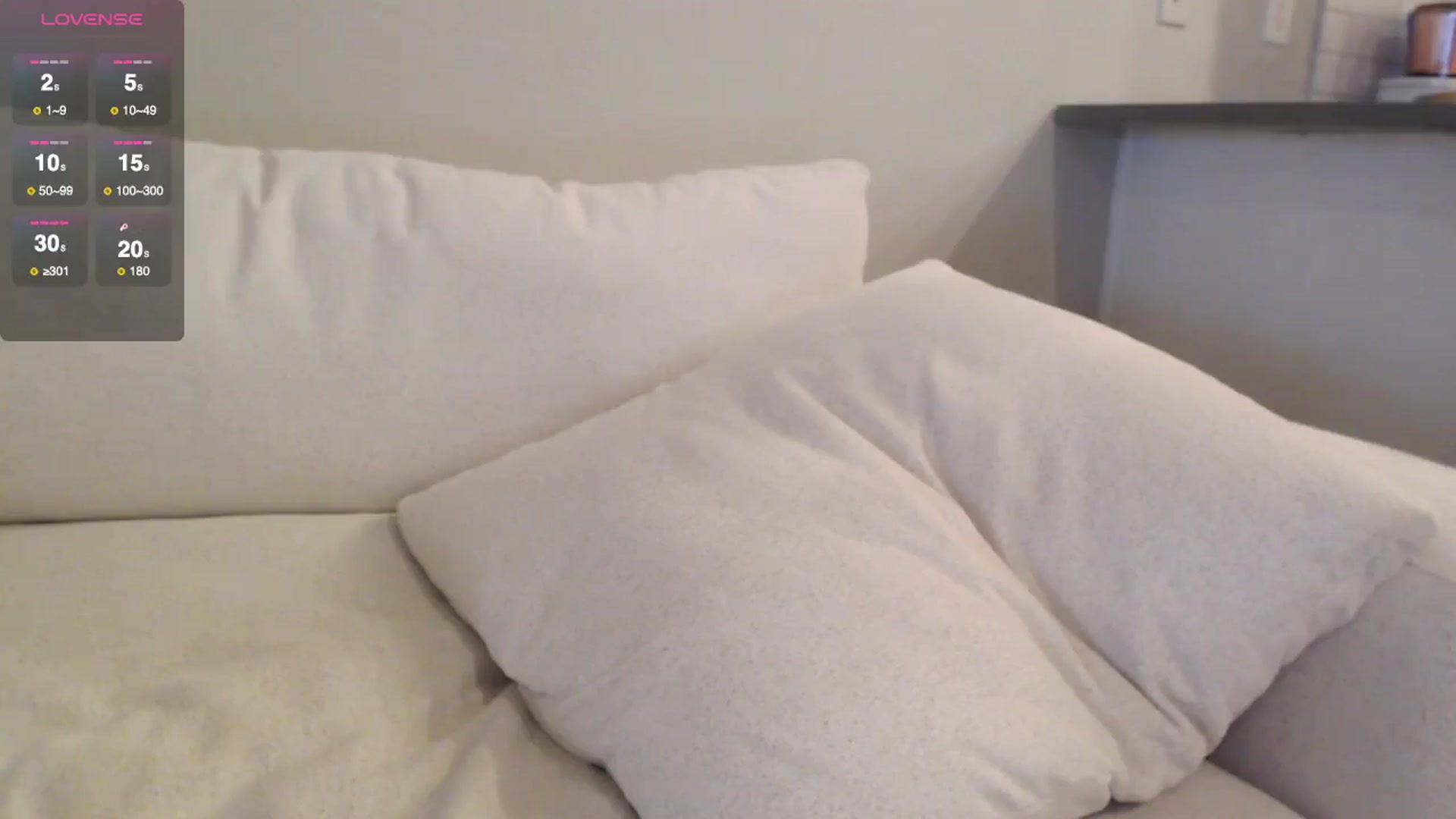 Gallery image thumbnail from Officialelsa's myfreecams stream on, 07/10/2025, 19:08 image 15 of 20