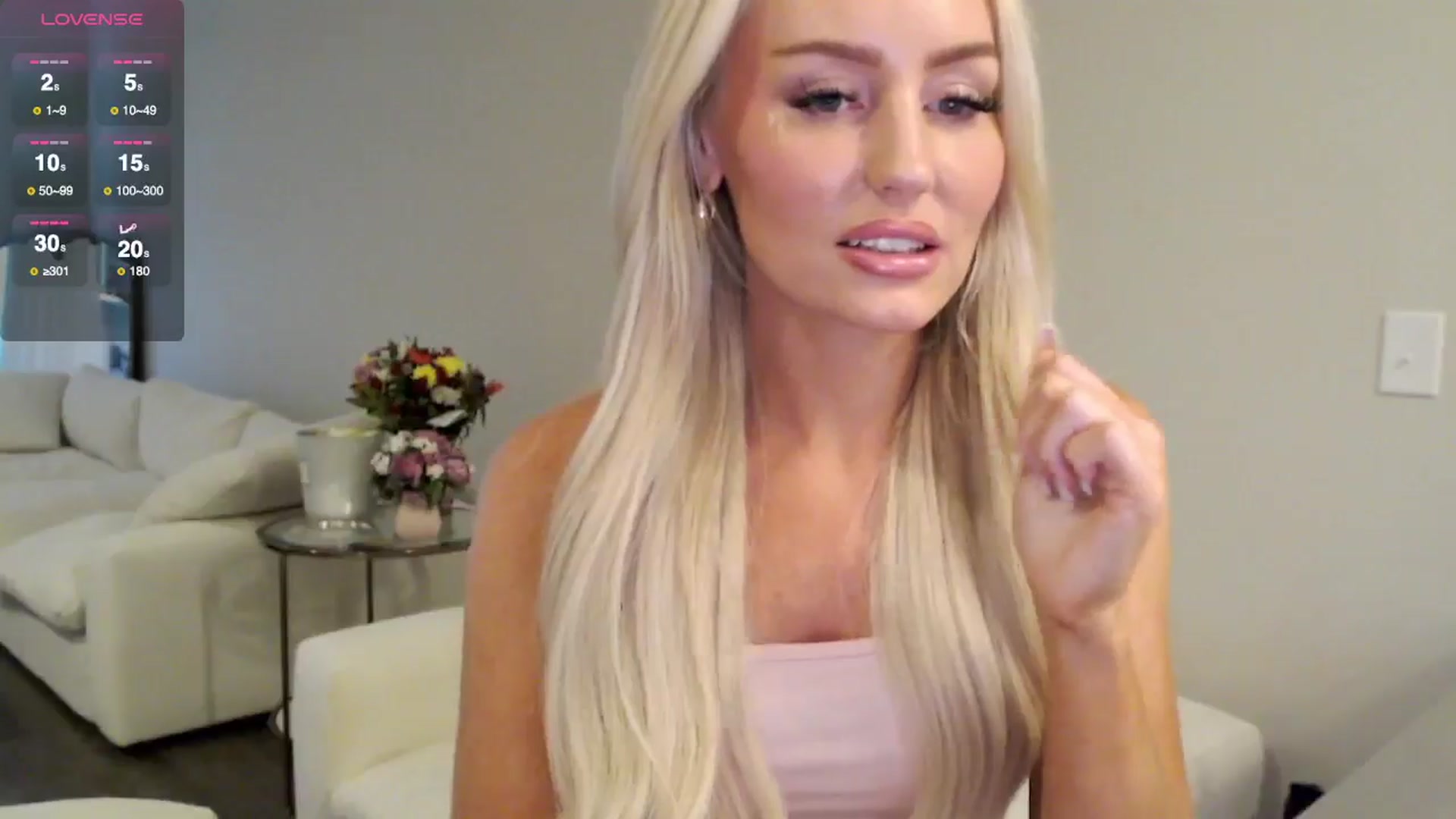 Gallery image thumbnail from Officialelsa's myfreecams stream on, 07/10/2025, 22:43 image 12 of 20