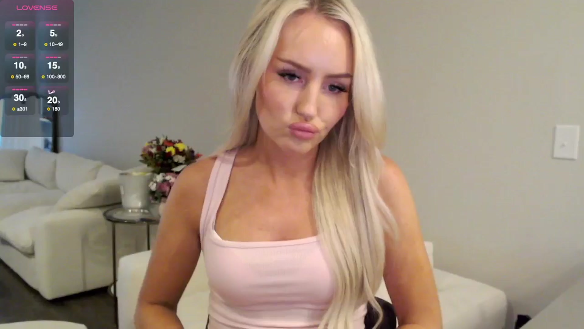 Gallery image thumbnail from Officialelsa's myfreecams stream on, 07/10/2025, 22:43 image 9 of 20