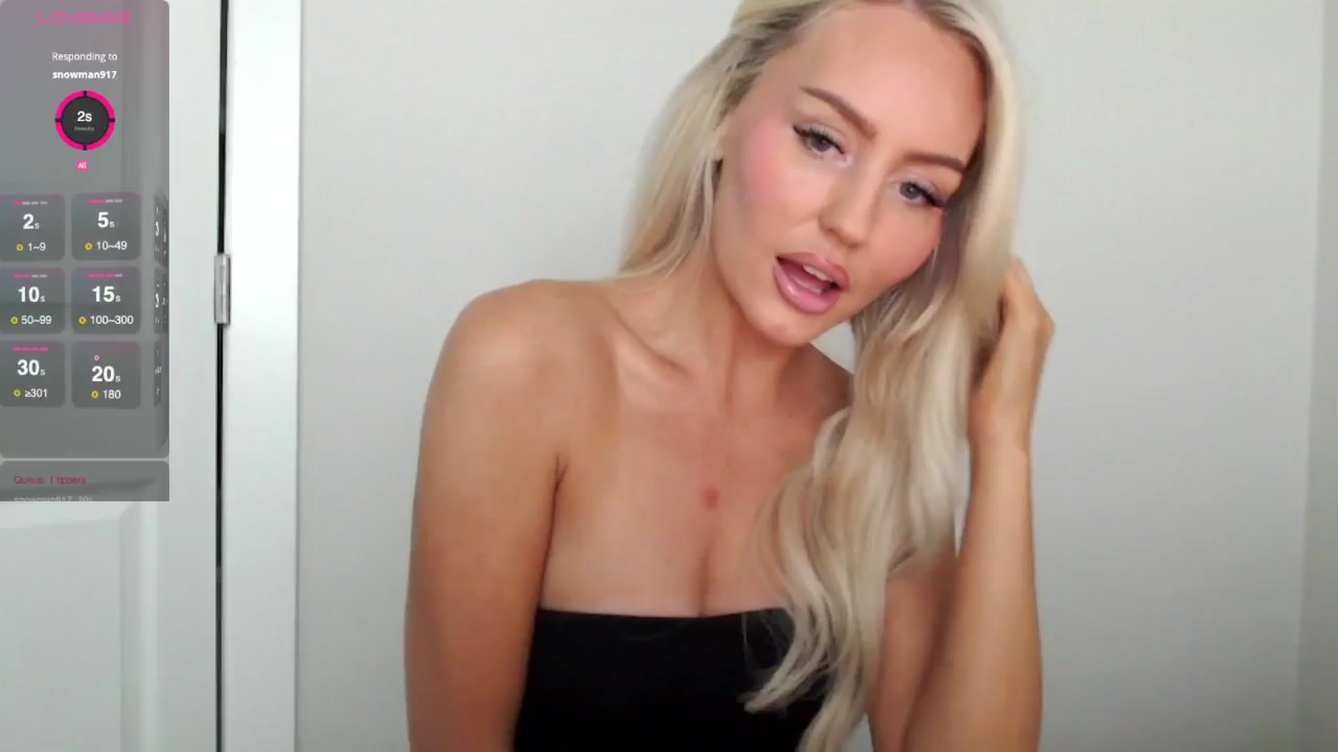 Gallery image thumbnail from Officialelsa's myfreecams stream on, 07/15/2025, 17:53 image 8 of 20