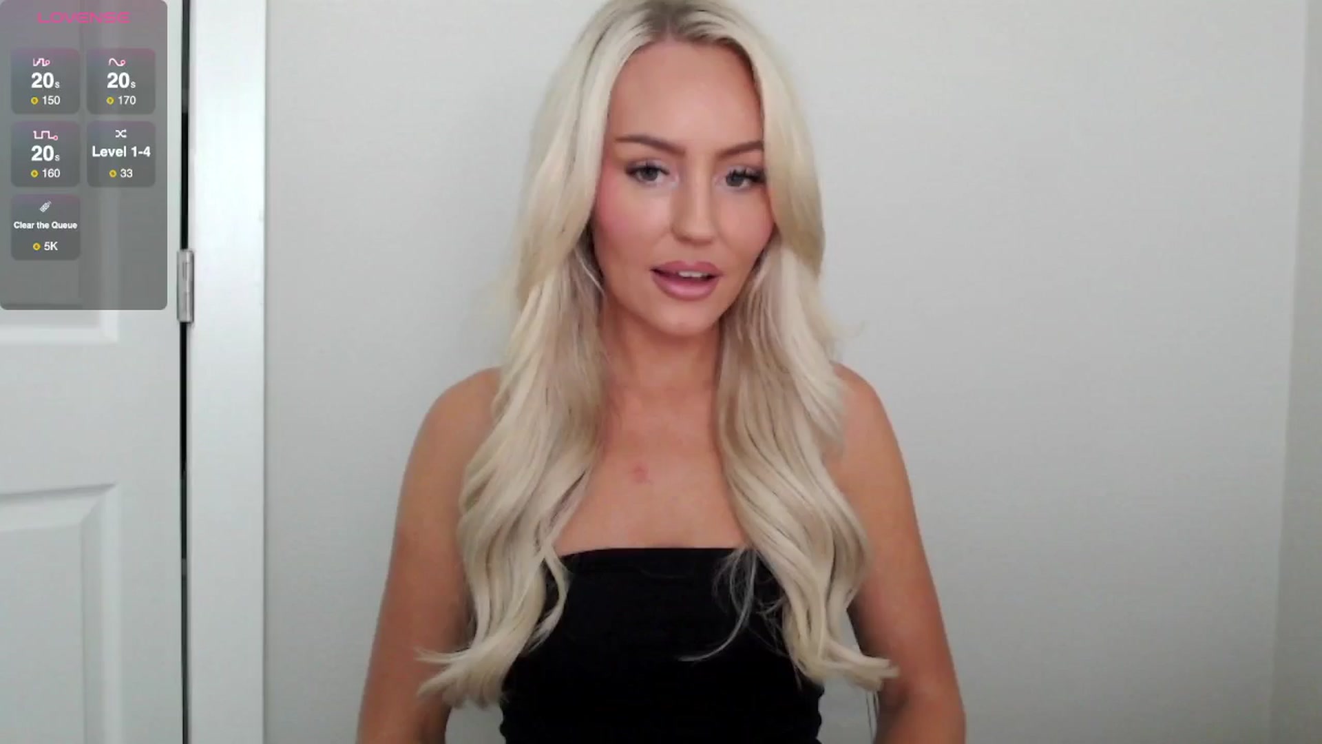 Gallery image thumbnail from Officialelsa's myfreecams stream on, 07/15/2025, 17:53 image 2 of 20
