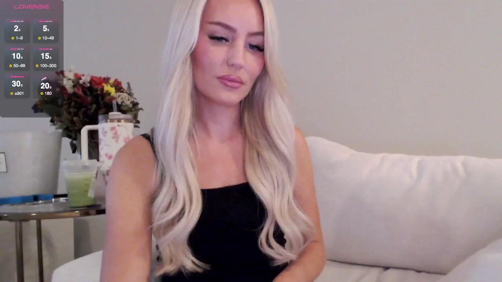 Gallery image thumbnail from Officialelsa's myfreecams stream on, 07/21/2025, 19:46 image 12 of 20